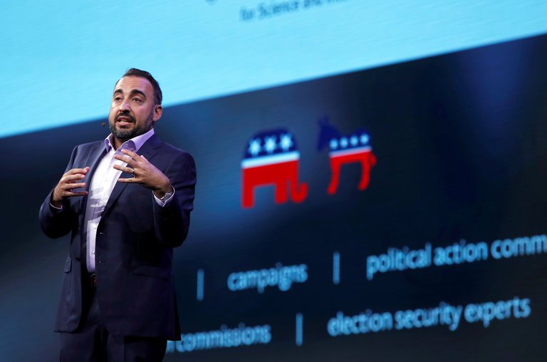 Alex Stamos renunció a la dirección de seguridad de Facebook. (Steve Marcus/Reuters)