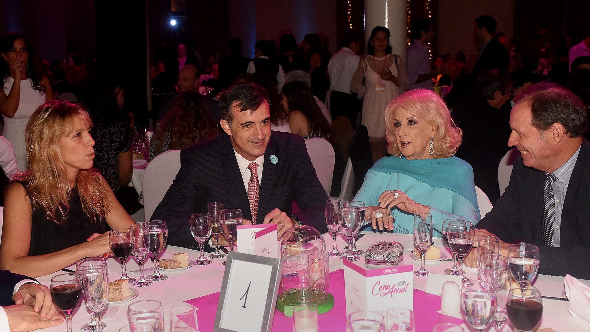 María Eugenia Sequeiros, Esteban Bullrich, Mirtha Legrand y Miguel Blaquier