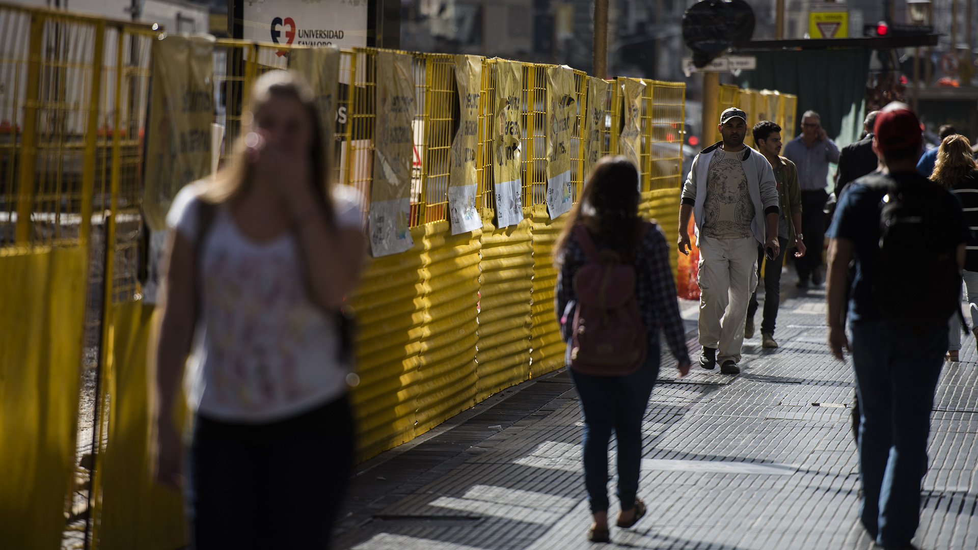 Las obras comenzaron hace diez días y modificaron el paisaje tradicional del microcentro porteño