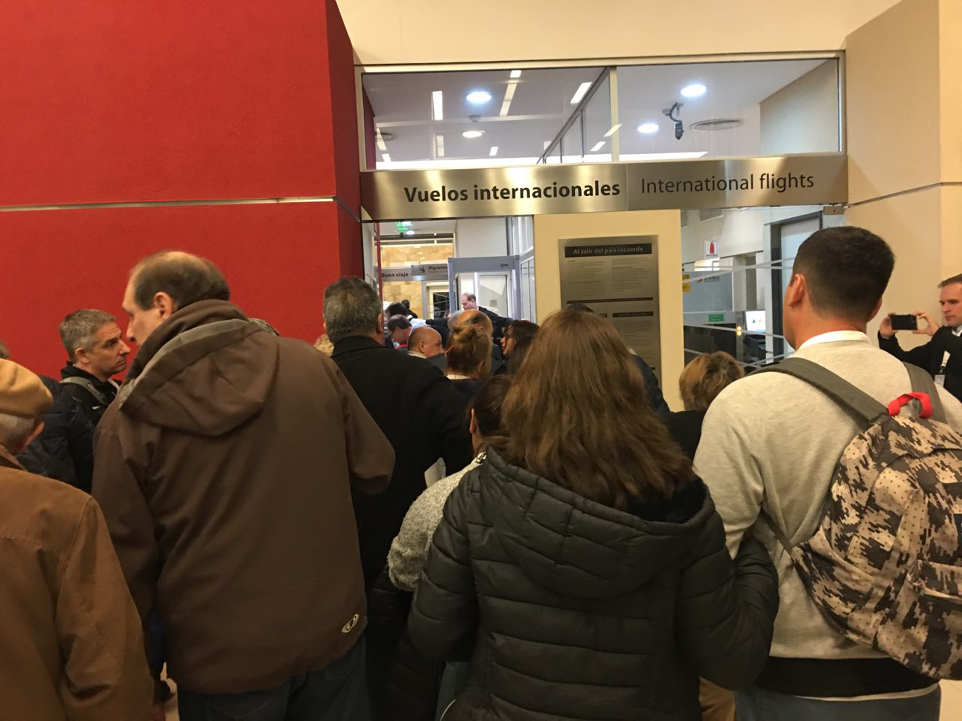 La delegación consta de 248 personas entre familiares, funcionarios y periodistas