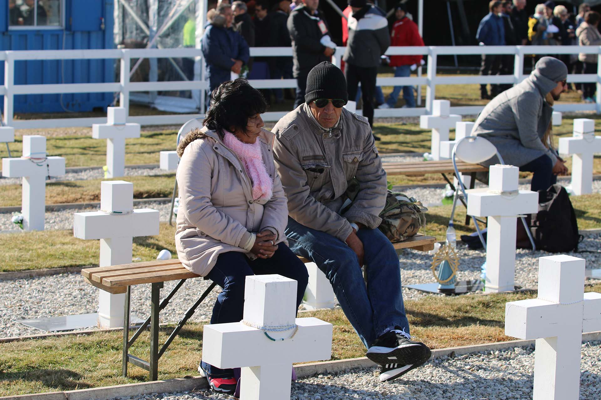 Norma Gómez, hermana de Eduardo, soldado caído en la batalla de Monte Harriet