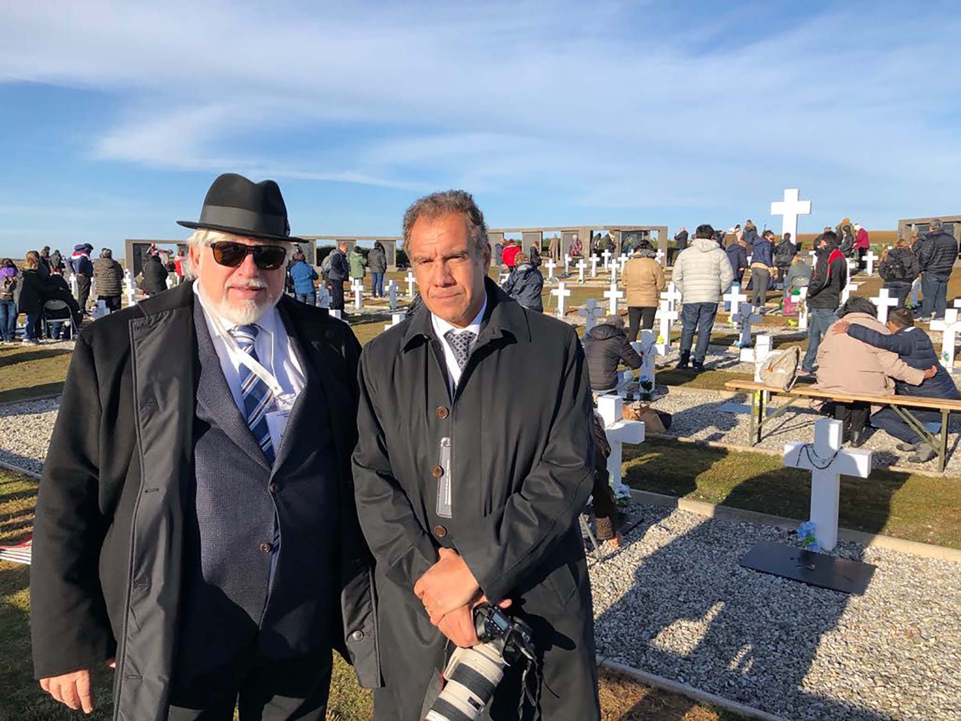 Adrián Werthein, presidente del Congreso Judío Lationoamericano y Daniel Hadad en un día histórico en las islas