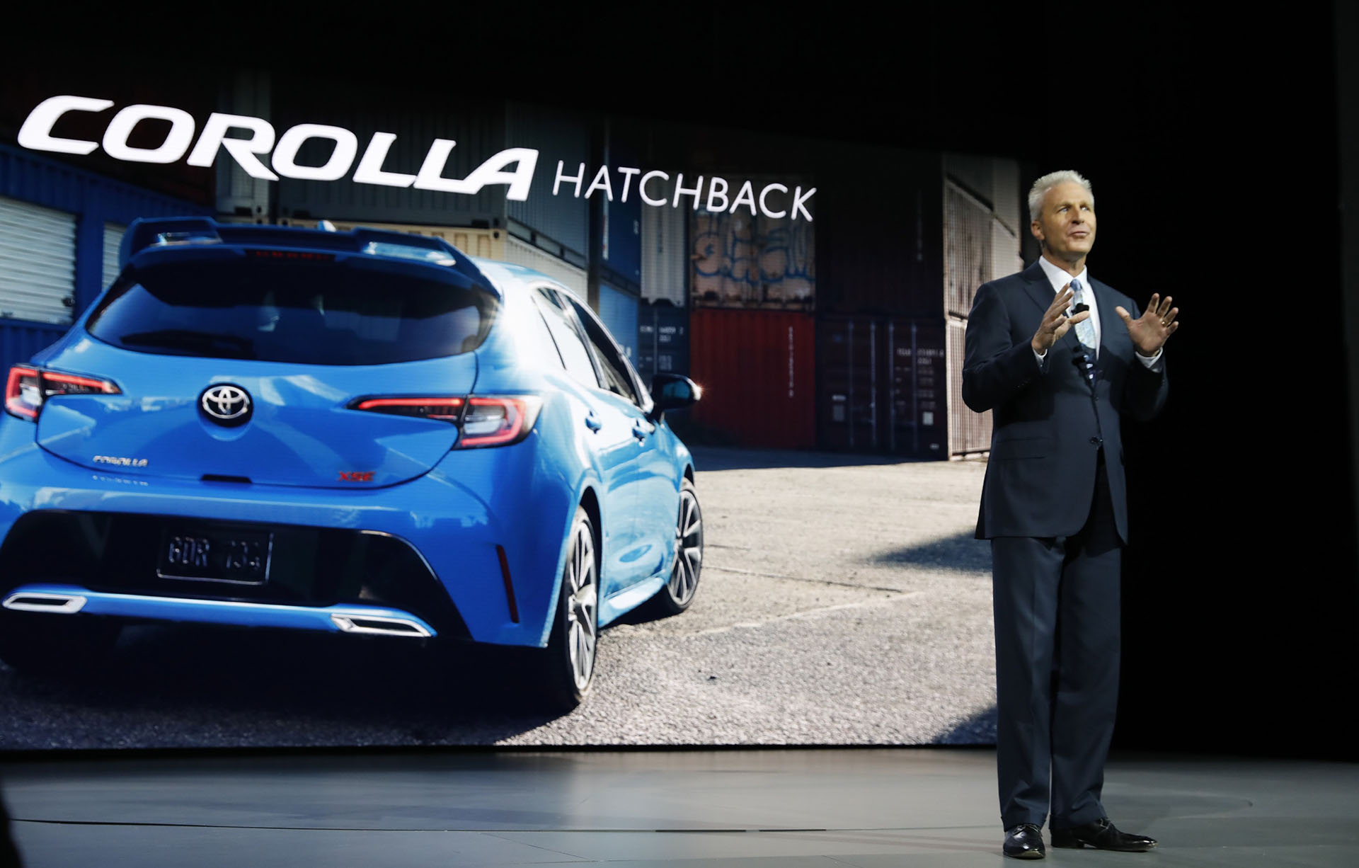 Jack Hollis, vicepresidente y Manager General de Toyota, se encargó de presentar en la antesala del Salón de Nueva York la nueva generación del Corolla para el mercado nortamericano. El hatchback es la variante “sin cola” del modelo que en Europa recibe la denominación Auris