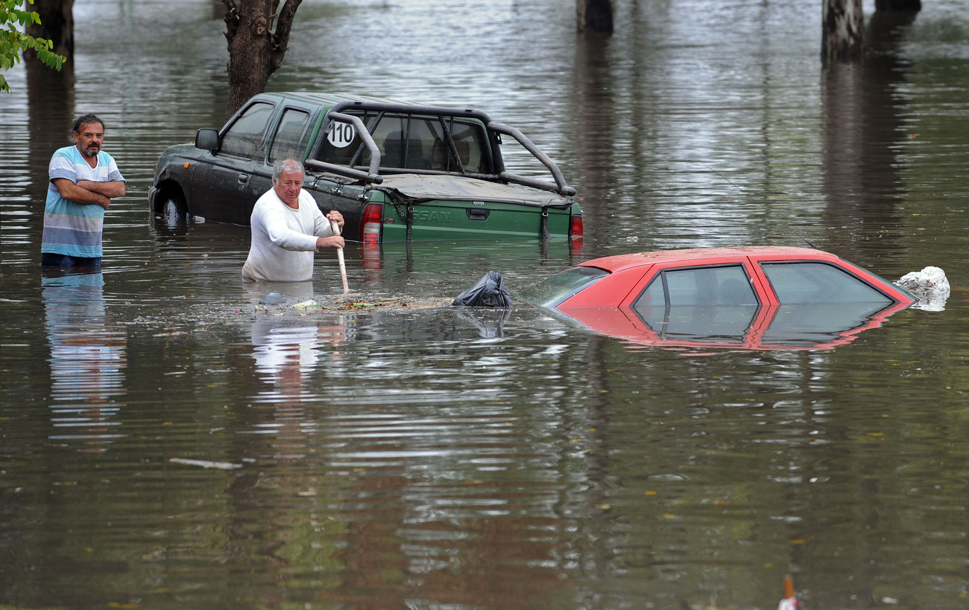 En algunos barrios el agua superó los dos metros