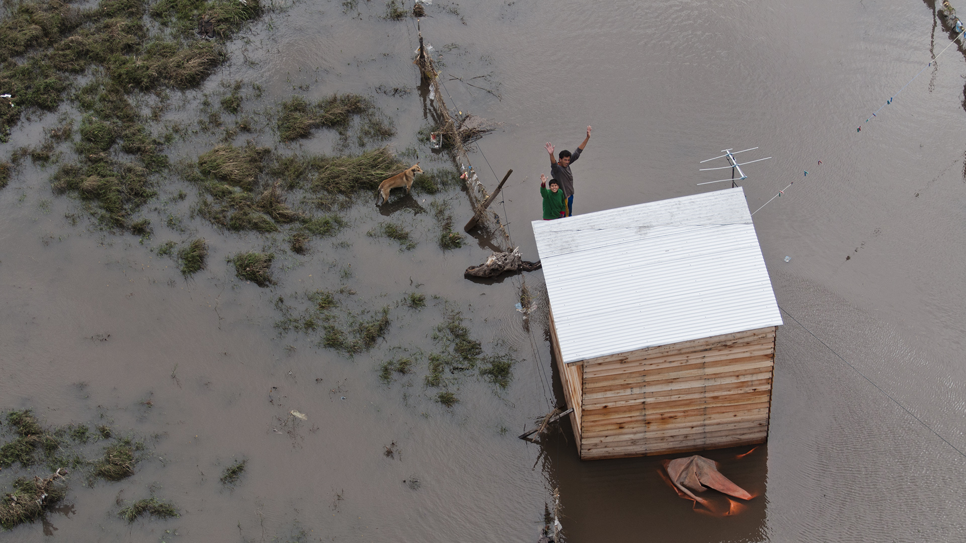 En las semanas y meses que siguieron a la inundación fue una tardea muy ardua la reconstrucción de las viviendas