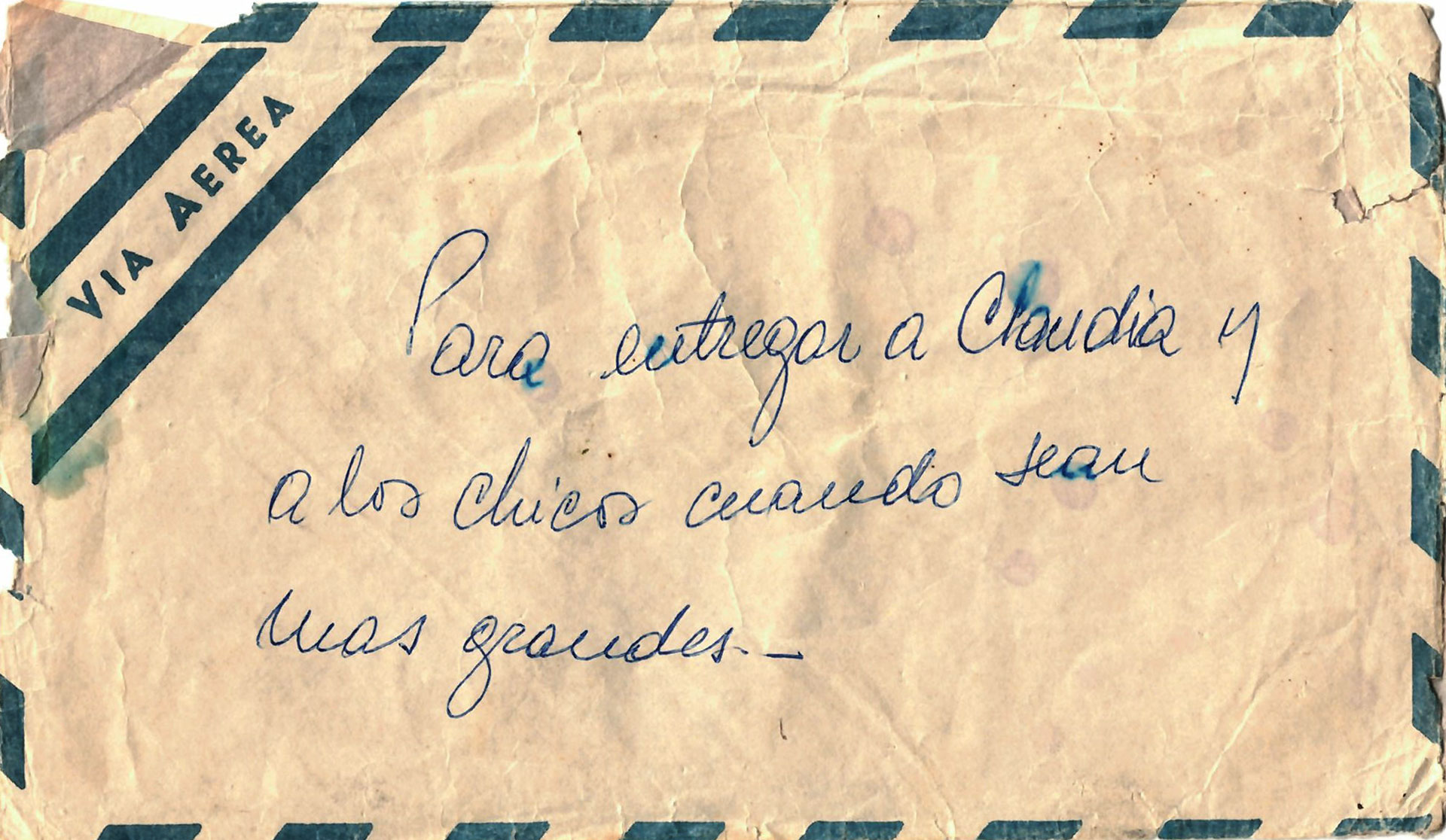 El sobre que dejó Falconier con las dos cartas antes de partir hacia la guerra