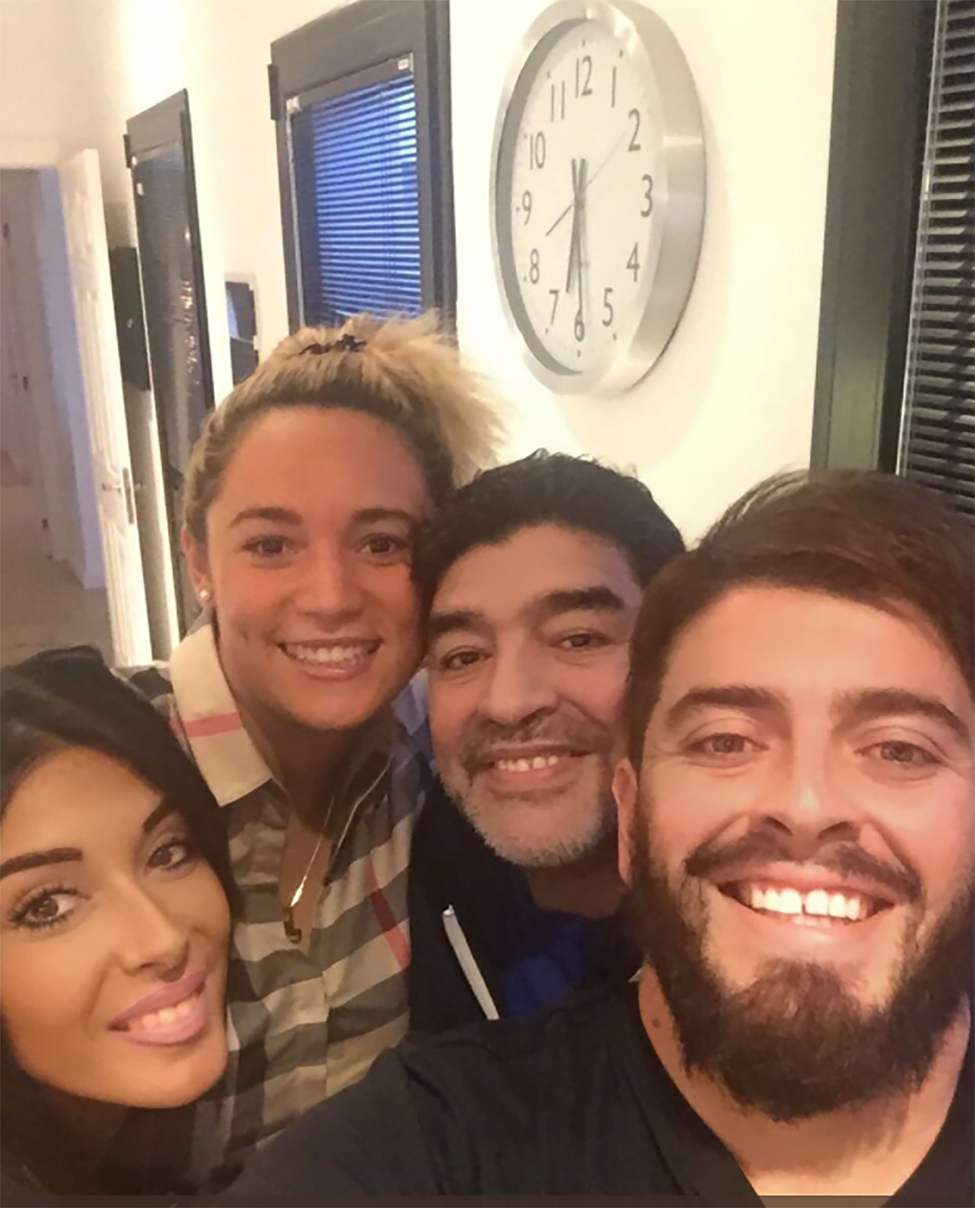 Diego y Rocío con Junior y su mujer, Nunzia