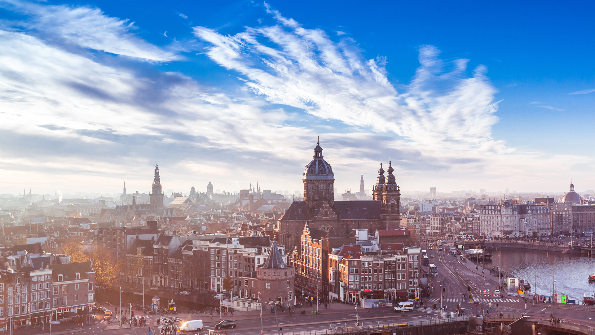 Muchas ciudades ofrecen con el objetivo de repoblar diferentes localidades, incentivos económicos y también becas para estudiantes. (Getty Images)