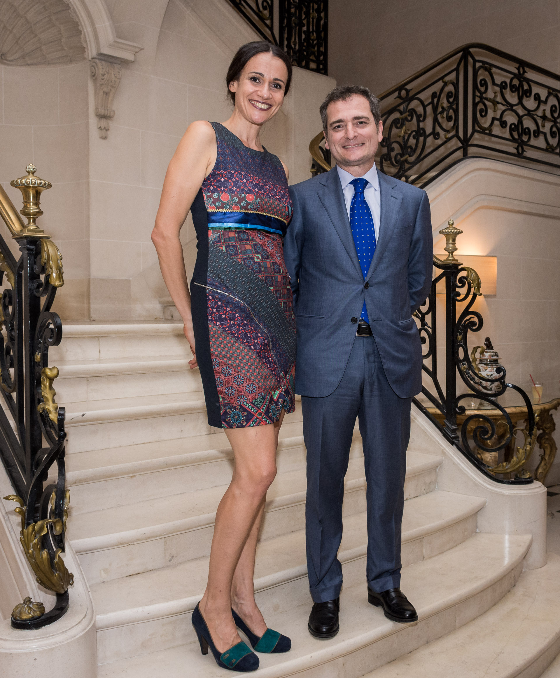 Elisabetta Riva, directora general del Teatro Coliseo junto al cónsul italiano en Argentina, Riccardo Smimmo