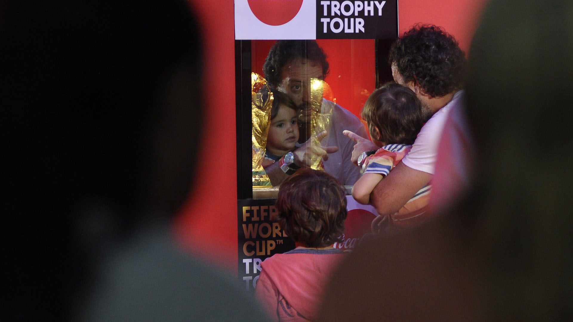 Los más chicos también tuvieron la posibilidad de ver de cerca la Copa (Patricio Murphy)