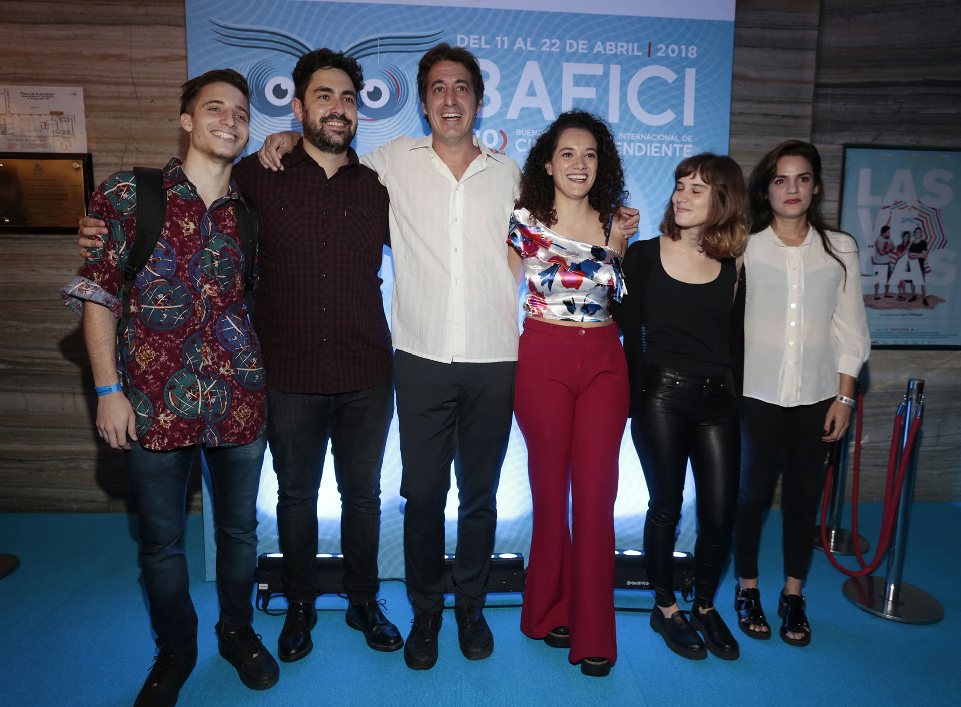 Juan Villegas, director de “Las Vegas”, que se presentó anoche, junto al elenco: Valentín Oliva, Santiago Gobernori, Valeria Santa, Camila Fabbri y Pilar Gamboa
