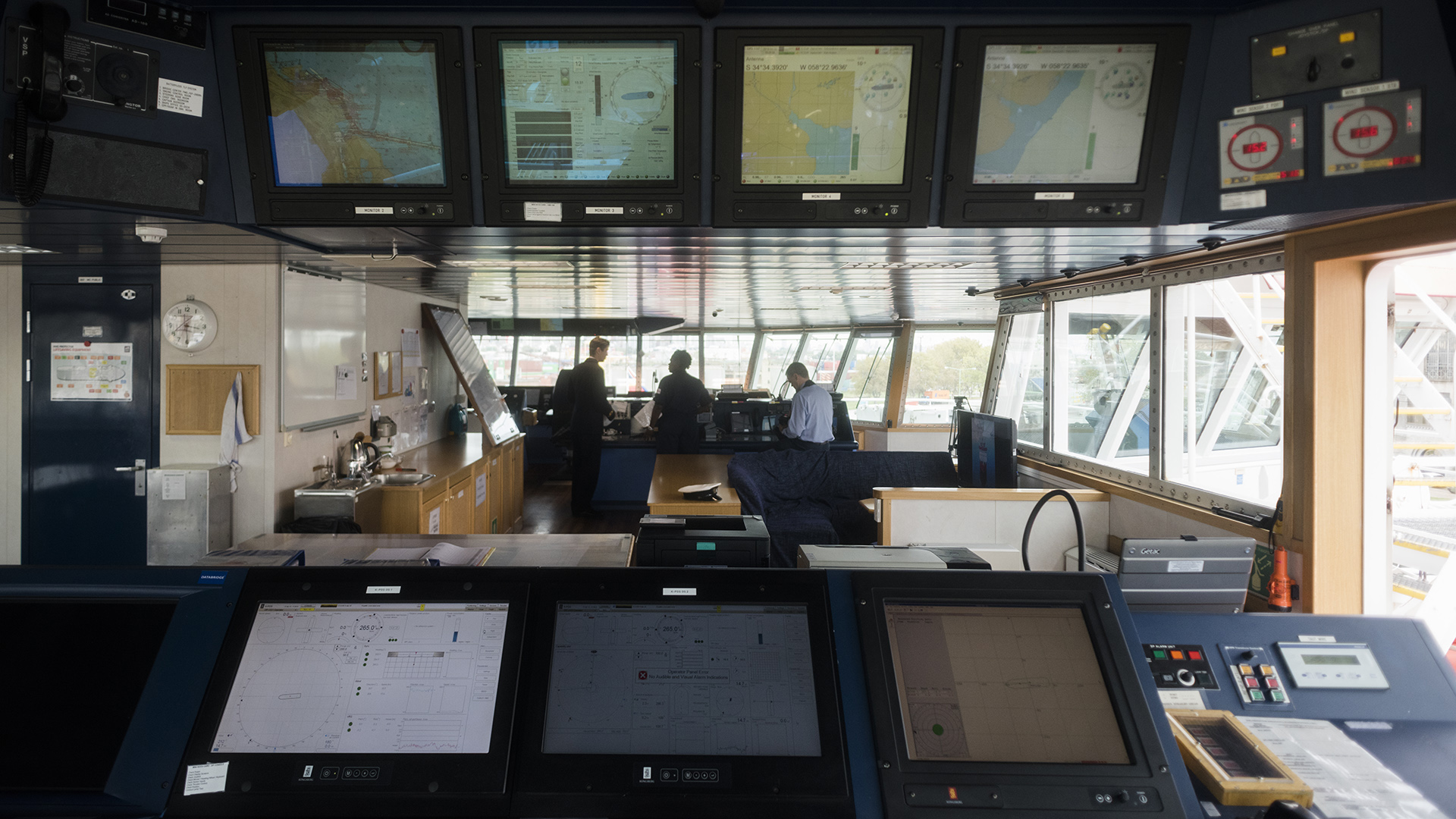 El puente de mando del buque de la Armada Real Británica, la Royal Navy