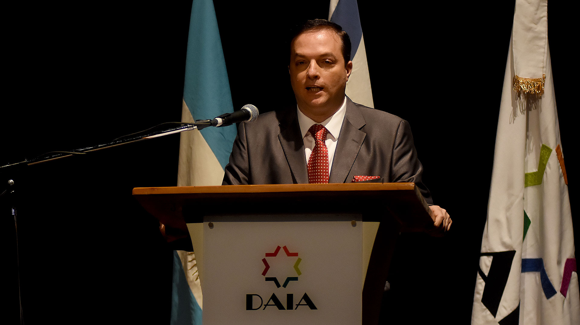 El discurso del presidente de la DAIA, Ariel Cohen Sabban, durante el acto por el Día del Holocausto y del Heroísmo, en conmemoración del 75° Aniversario del Levantamiento del Gueto de Varsovia