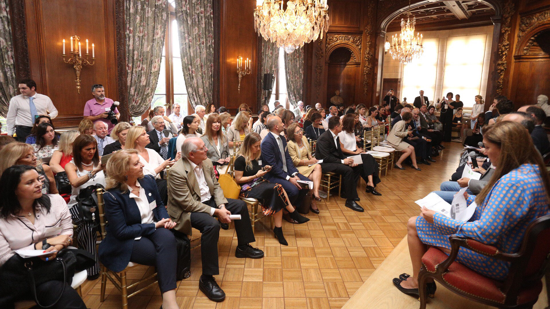 Mejor con ellas: la mujer en el agro hoy y hacia adelante (jornada de debate en la Embajada de Francia, convocada por la Asociación Marianne)