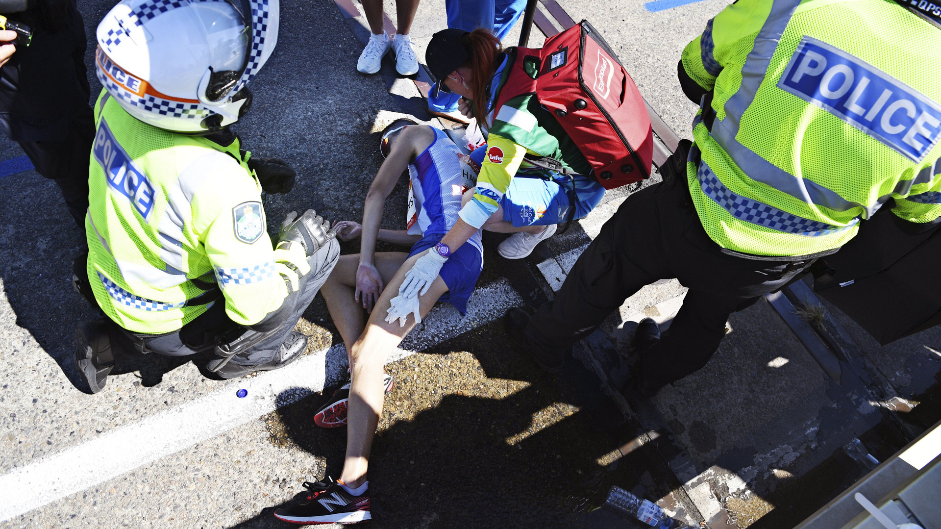 El Sufrimiento De Un Atleta Callum Hawkins Colapsó En Plena Maratón Infobae