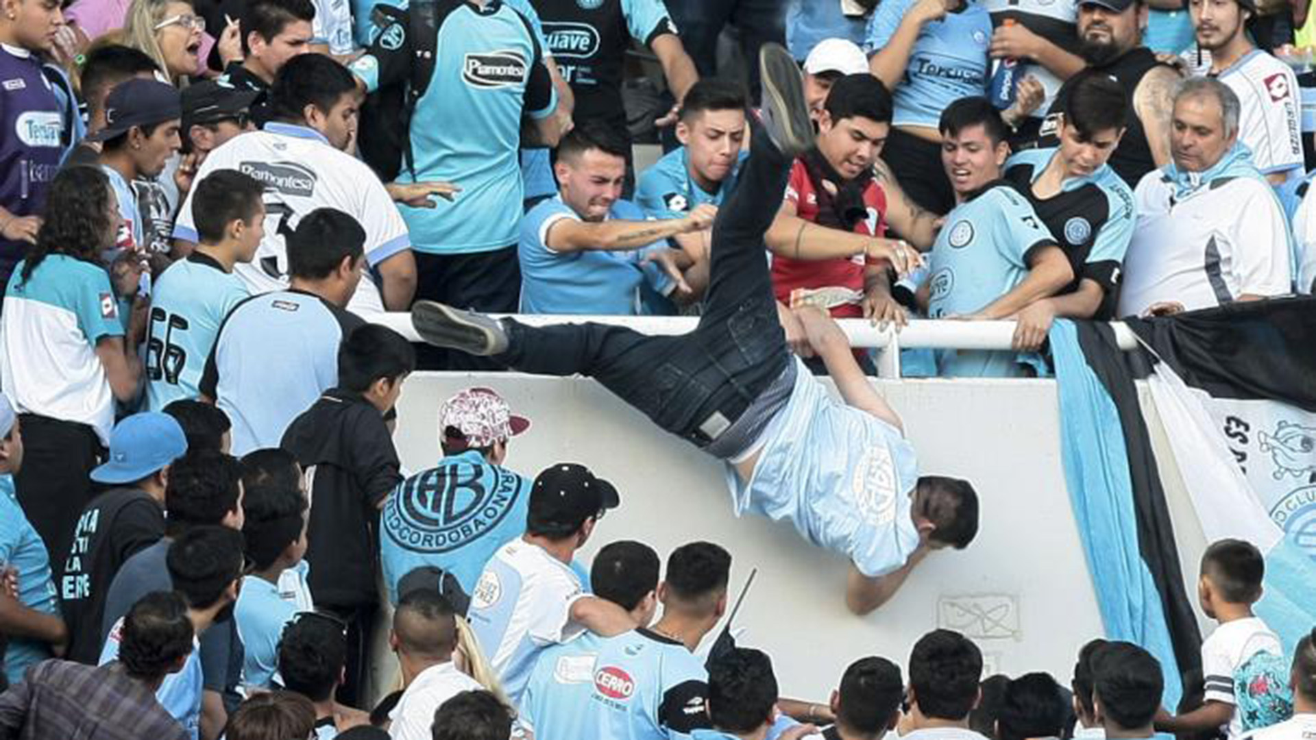 Balbo fue arrojado al vacío desde una de las tribunas del estadio Kempes