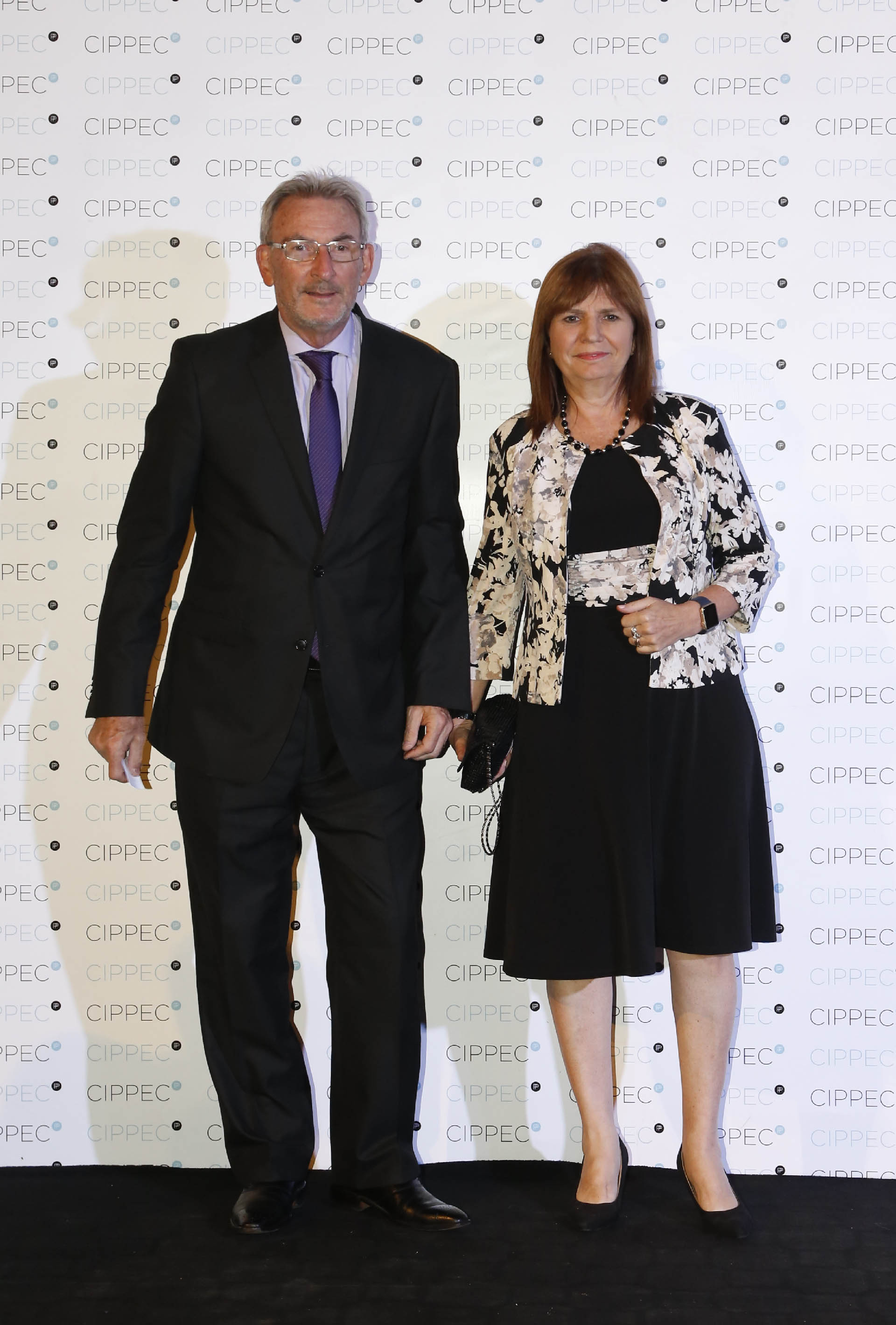 La ministra de Seguridad, Patricia Bullrich, y Guillermo Yanco, vicepresidente del Museo del Holocausto y miembro de la Comisión Directiva del Club Polito
