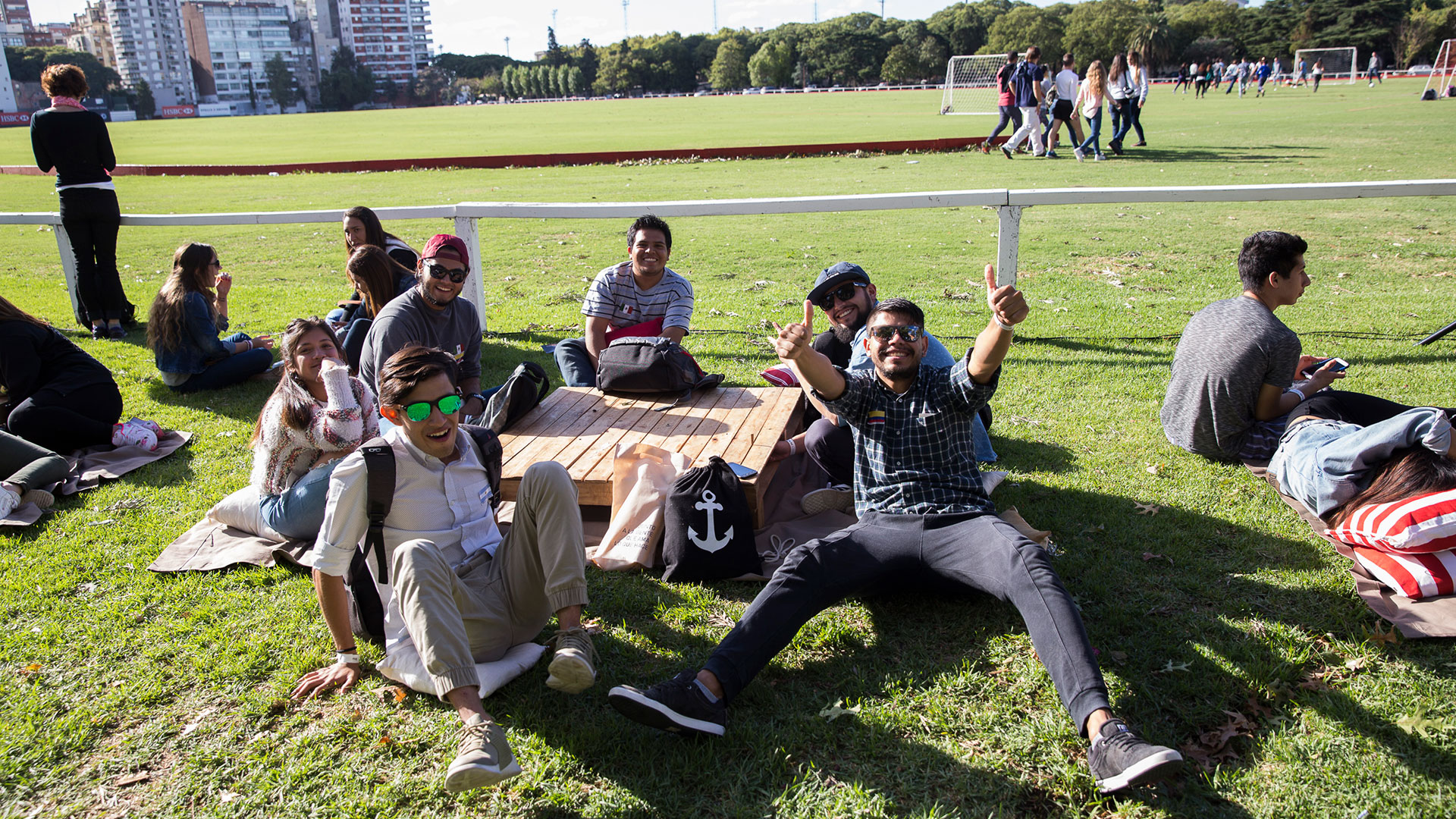 Organizaron una fiesta en el Campo Argentino de Polo para su recibimiento