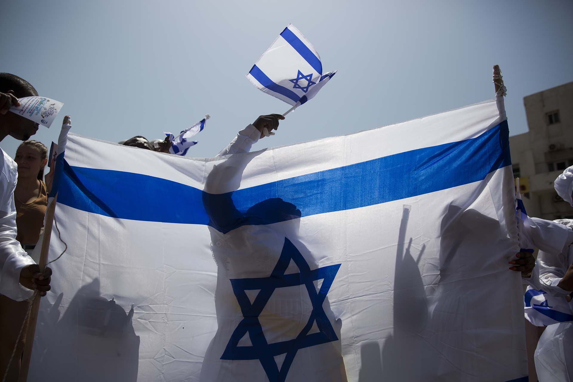 Cientos de israelíes se sumaron a los festejos por el Día de la Independencia (AP Photo/Oded Balilty)