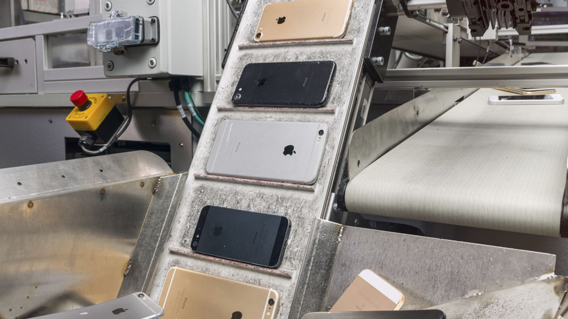 El robot Daisy, de Apple, es eficaz con hasta nueve modelos del dispositivo.