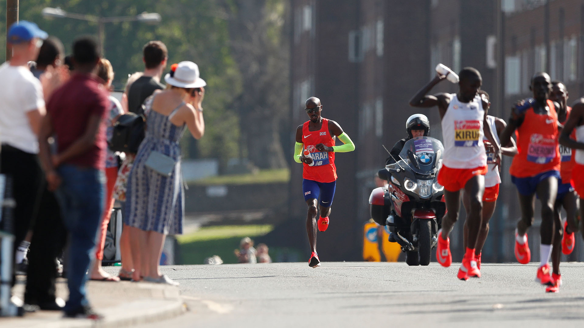 El keniano Eliud Kipchoge, campeón olímpico, recuperó este domingo su corona en el Maratón de Londres