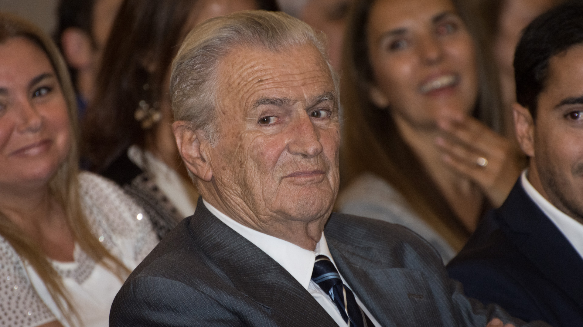 El Secretario de Culto, Santiago de Estrada