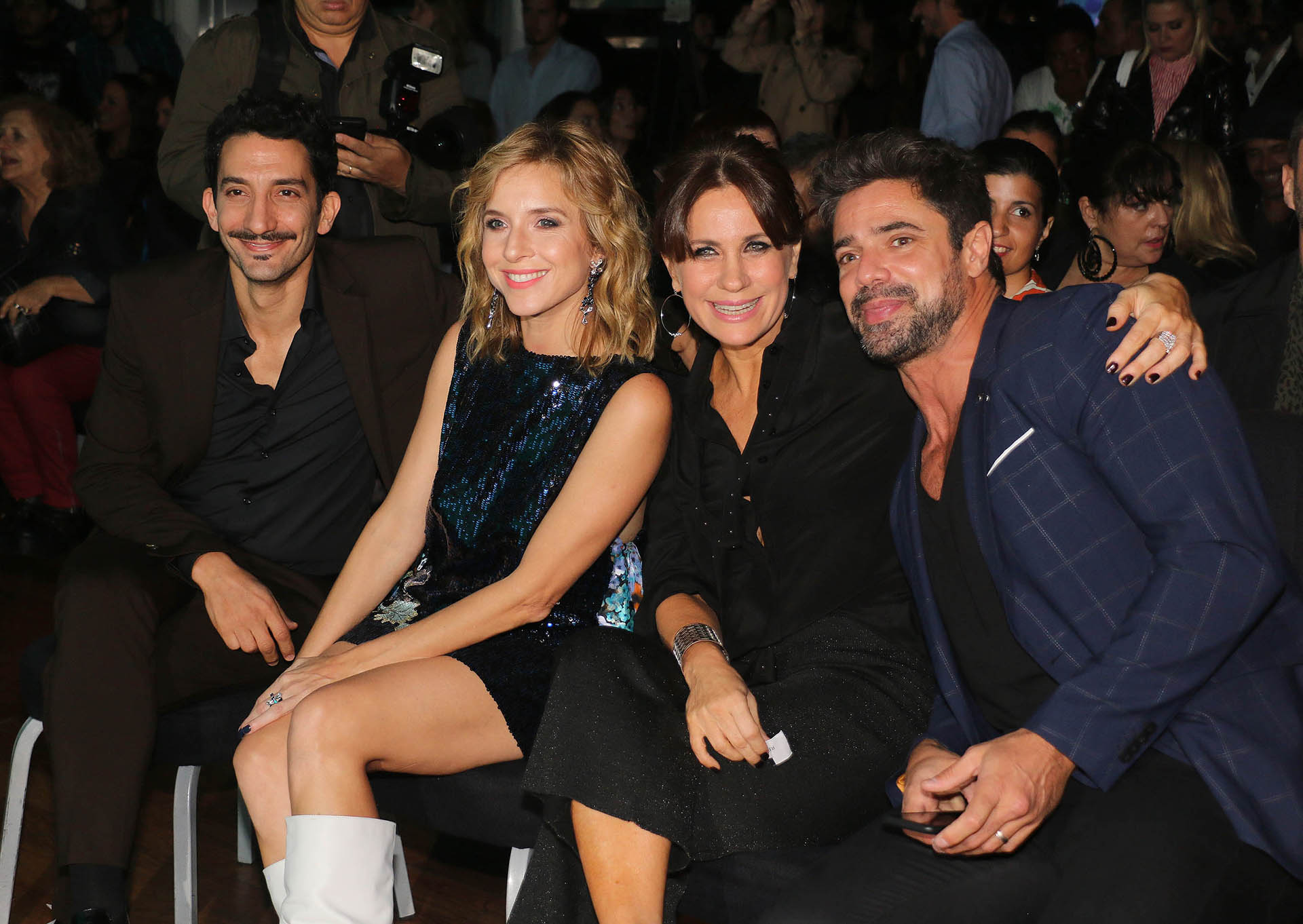 Juan Minujín, Carla Peterson, Nancy Dupláa y Luciano Castro