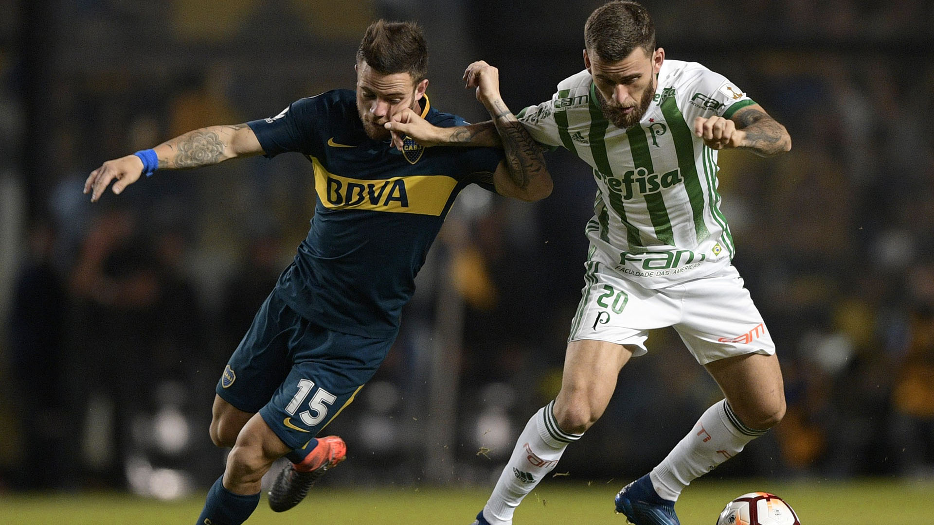 Nahitan Nandez es indiscutible en el mediocampo de Boca Juniors (AFP)