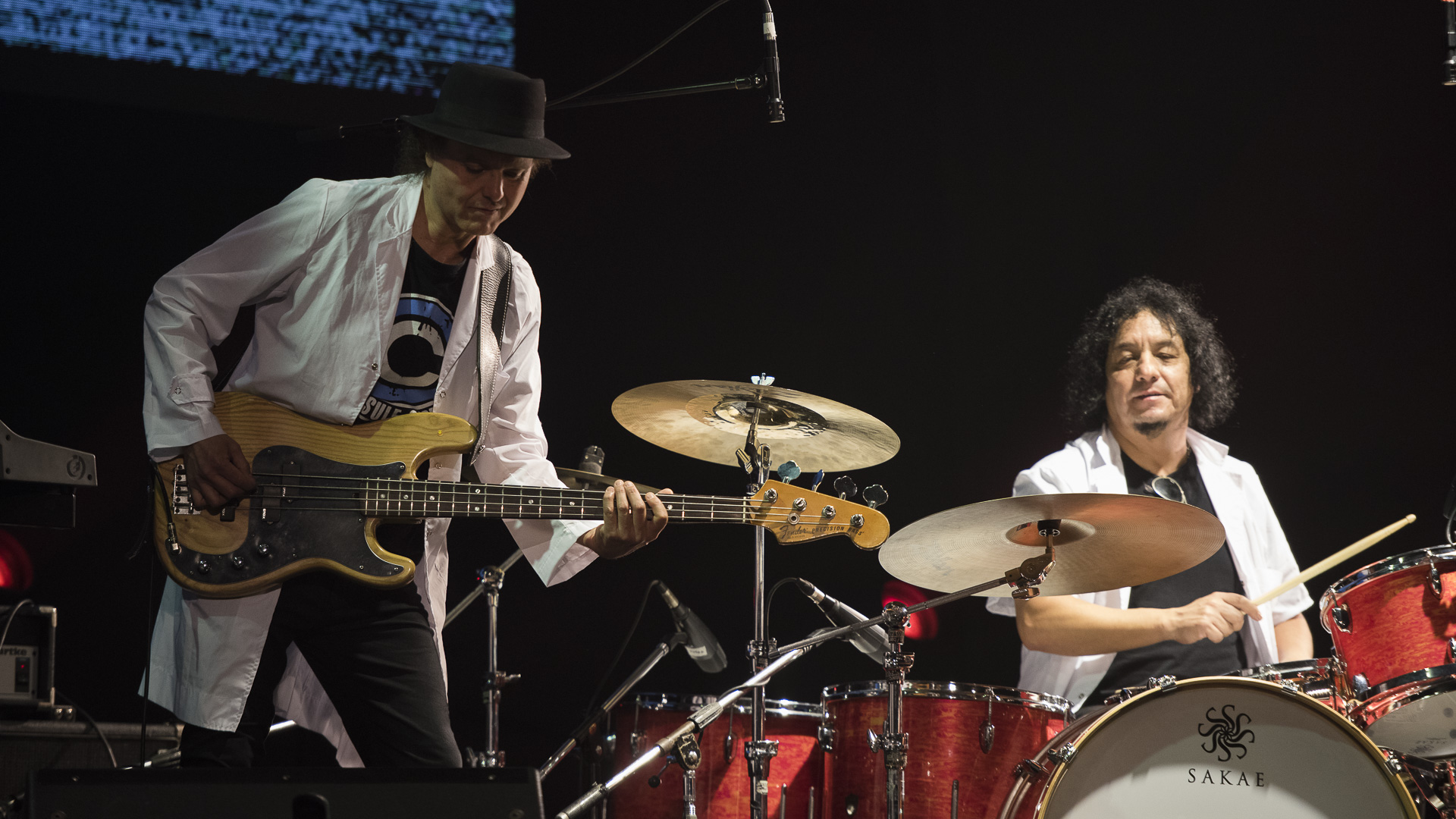 Se hizo un repaso por los clásicos temas de Charly y también se tocaron sus temas más recientes de “Random”, el álbum que sacó el año pasado