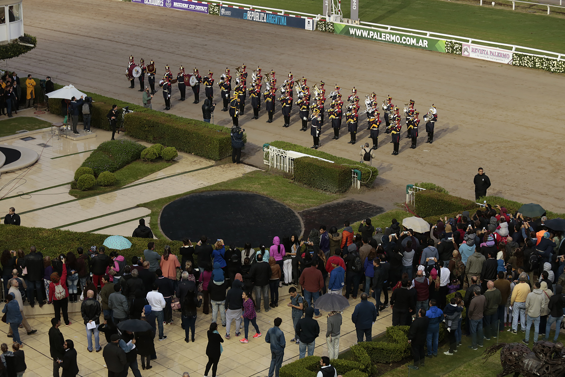La Fanfarria Militar Alto Perú del Regimiento de Granaderos a Caballo General San Martín