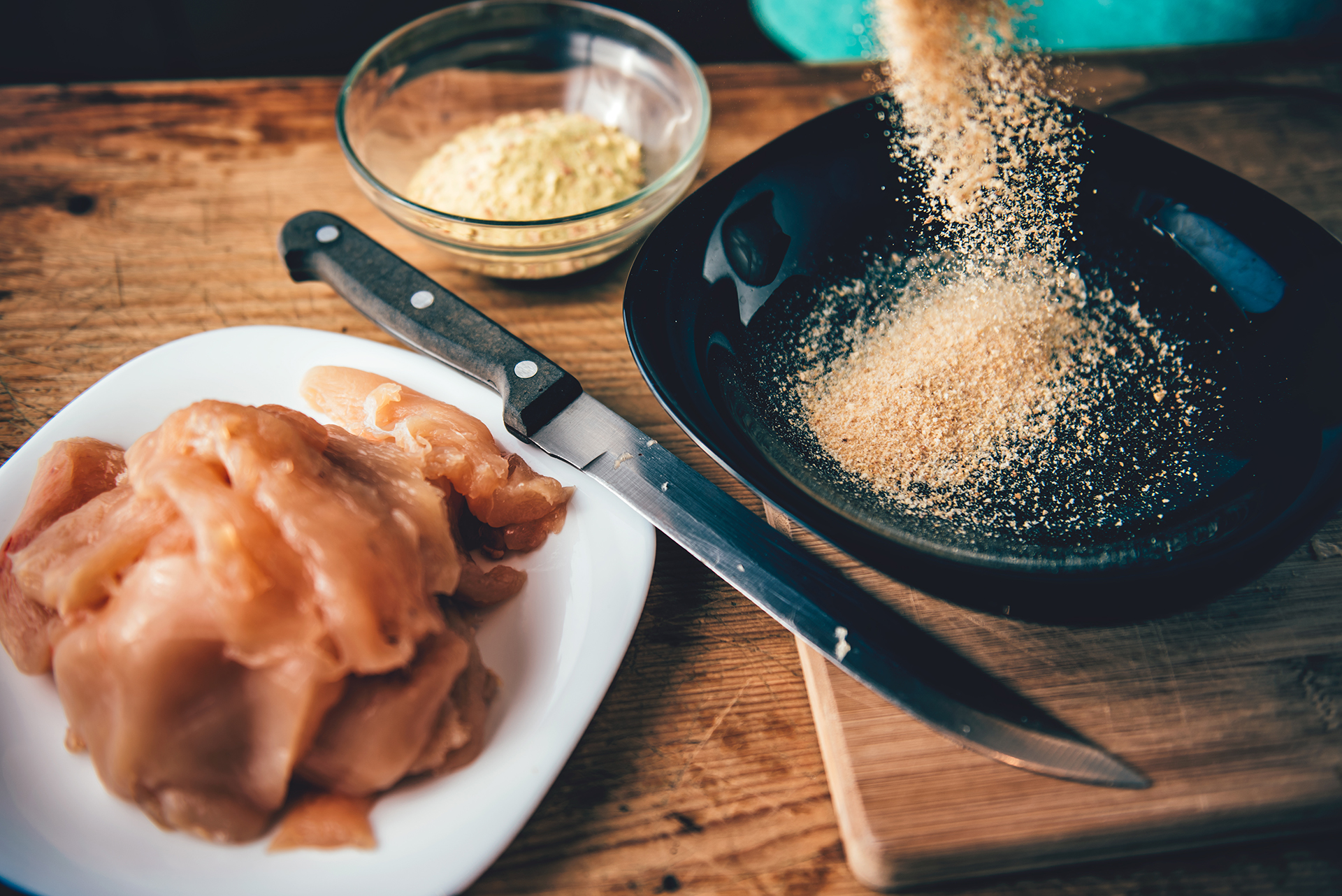 Rebozar con panko, o pan rallado japones ha probado ser un recurso que beneficia su sabor y textura (Getty Images)
