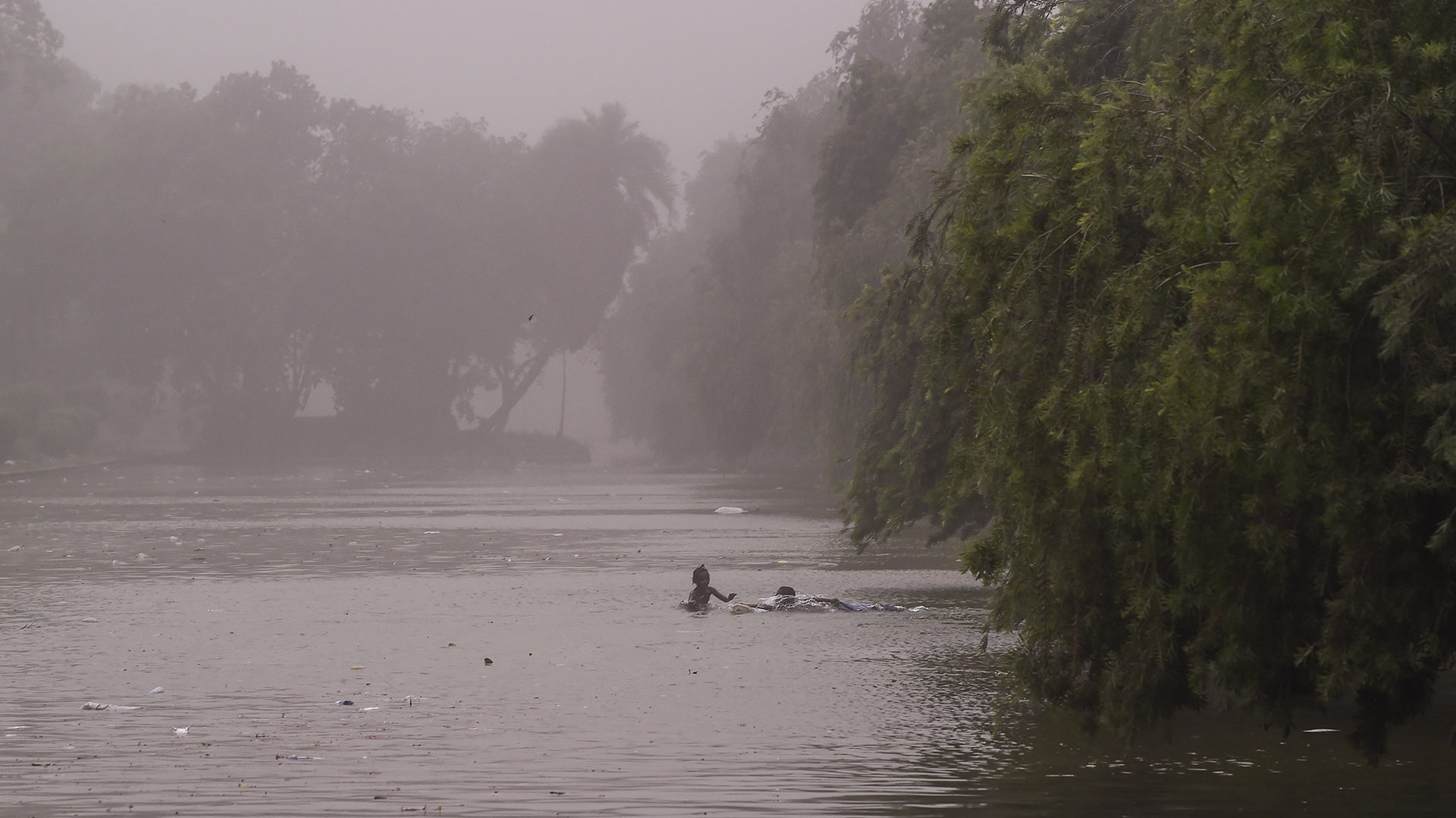 Hubo también desbordes de río como consecuencia del temporal (AFP)