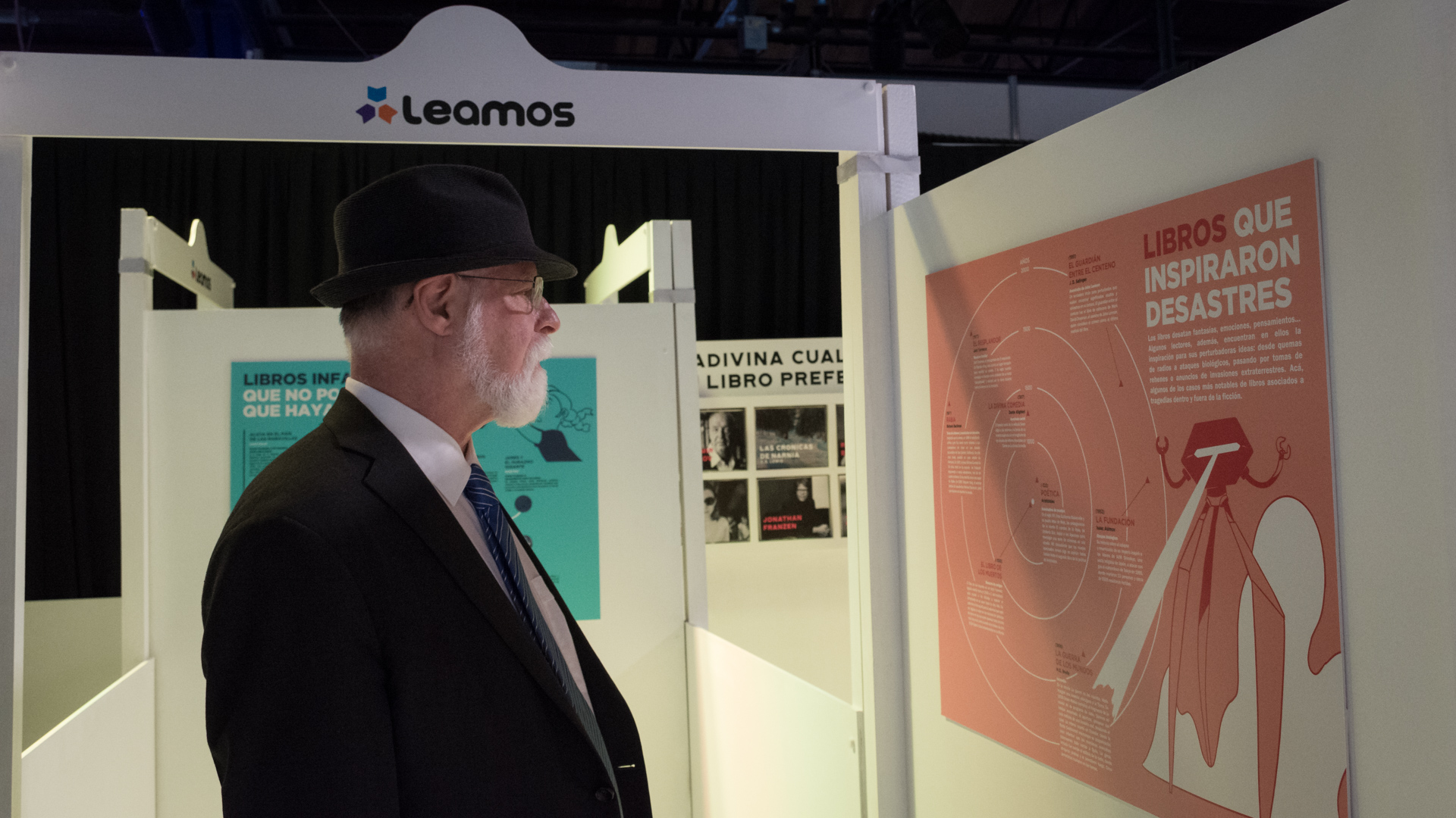 El director de la Biblioteca Nacional, Alberto Manguel, en el Laberinto Leamos de la Feria del Libro 2018 (Foto: Martín Rosenzveig)