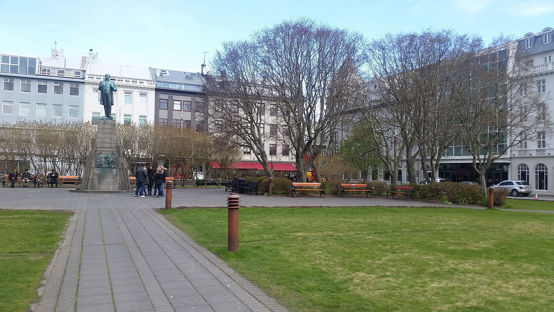 Plaza Austurvöllur, la principal de la ciudad