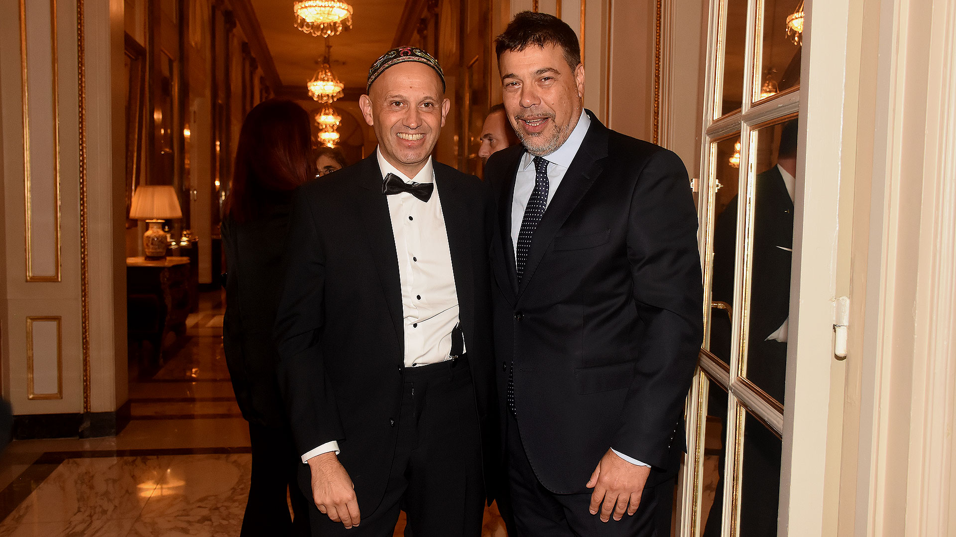 El Ministro de Ambiente y Desarrollo Sustentable de la Nación, Sergio Bergman, junto al presidente del consejo de administración de ORT Mundial, Darío Werthein