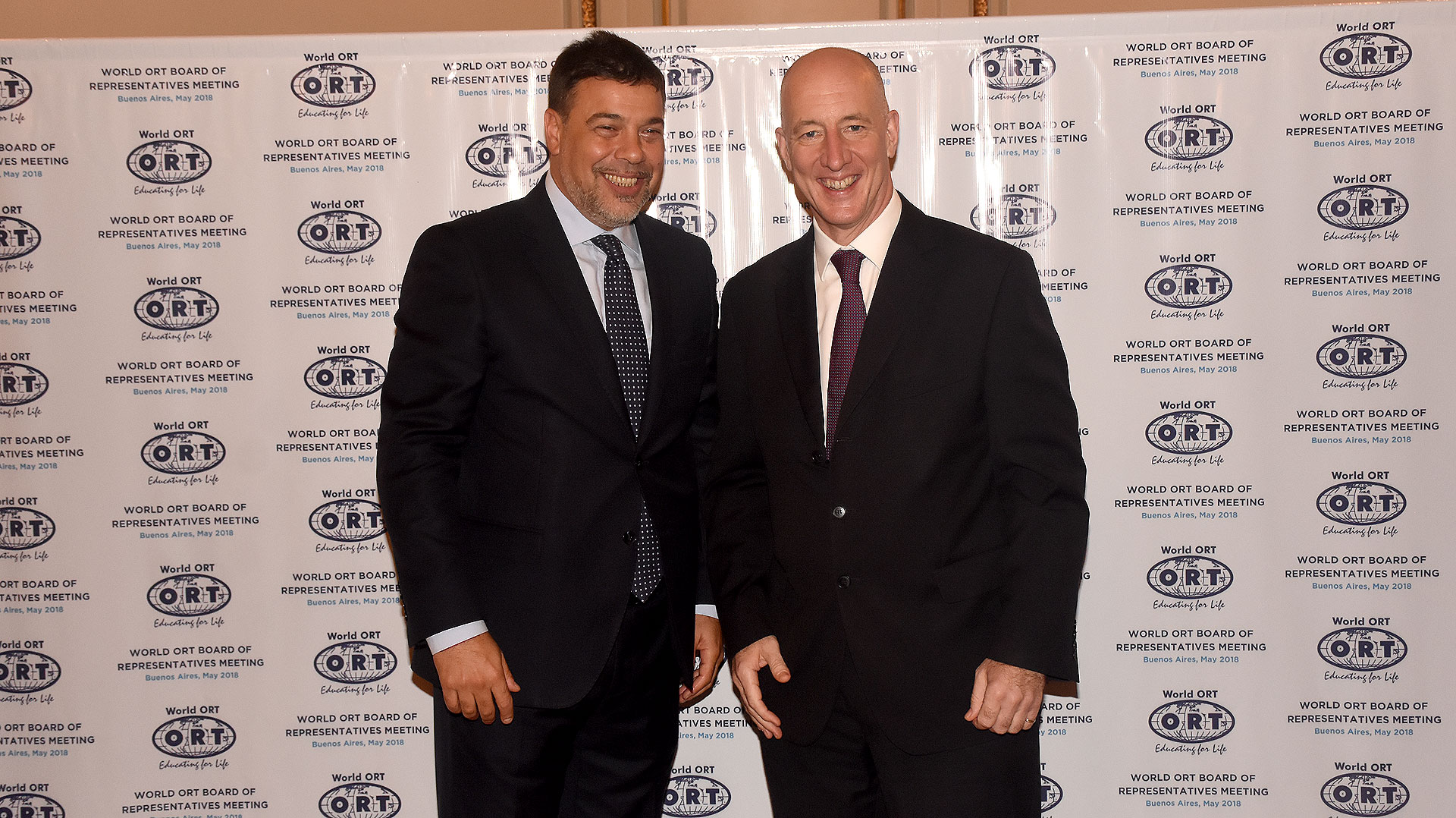 Dario Werthein junto al embajador del Reino Unido en Argentina, Mark Kent