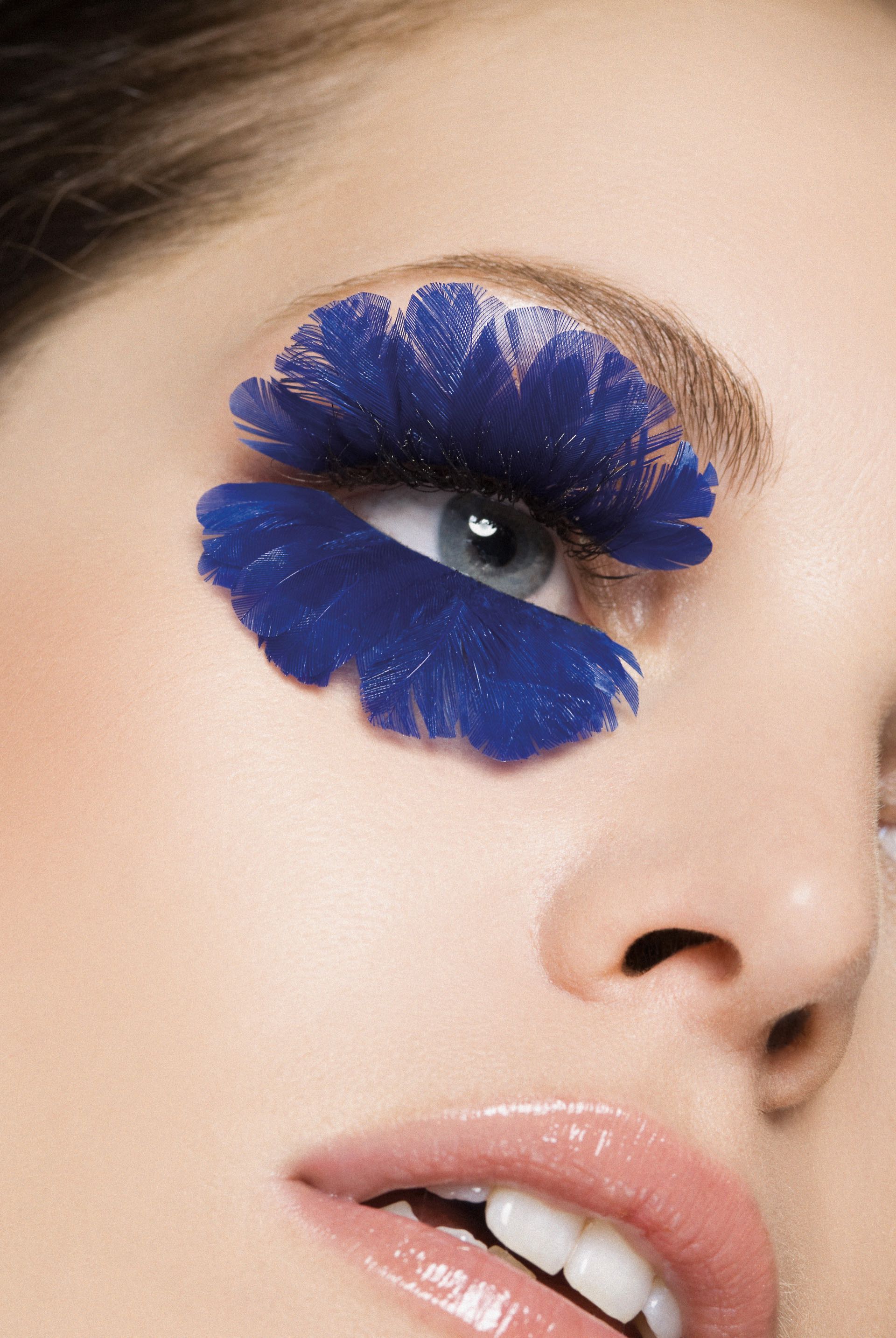 Mirada de diva. La extensión de pestañas te permite dejar de usar máscara y sumar longitud y volumen. Permanente y tinte para darle un mejor arqueado y color