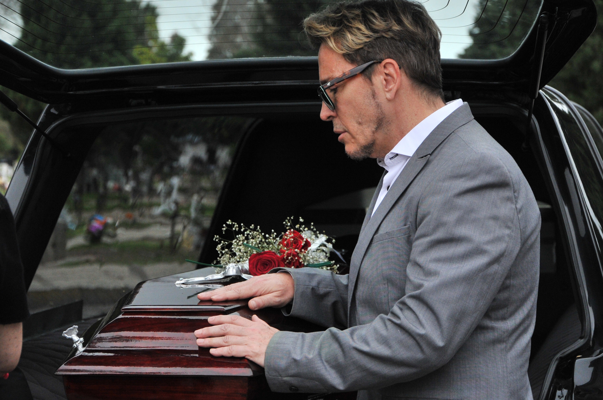 Entre lágrimas, Guido despidió a su papá Hugo