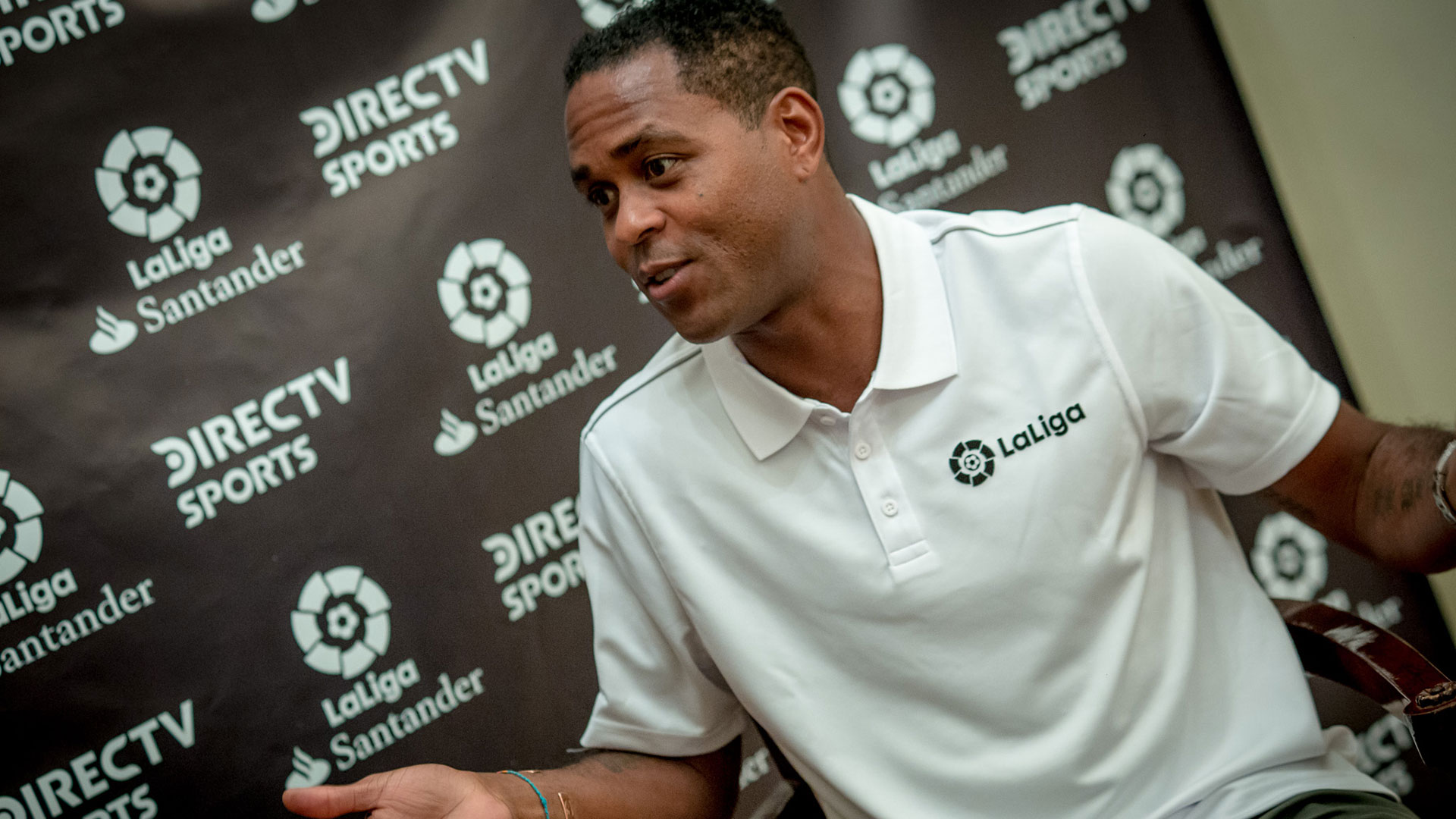 Kluivert habló con Infobae en el lujoso hotel de Recoleta en el que se hospedó