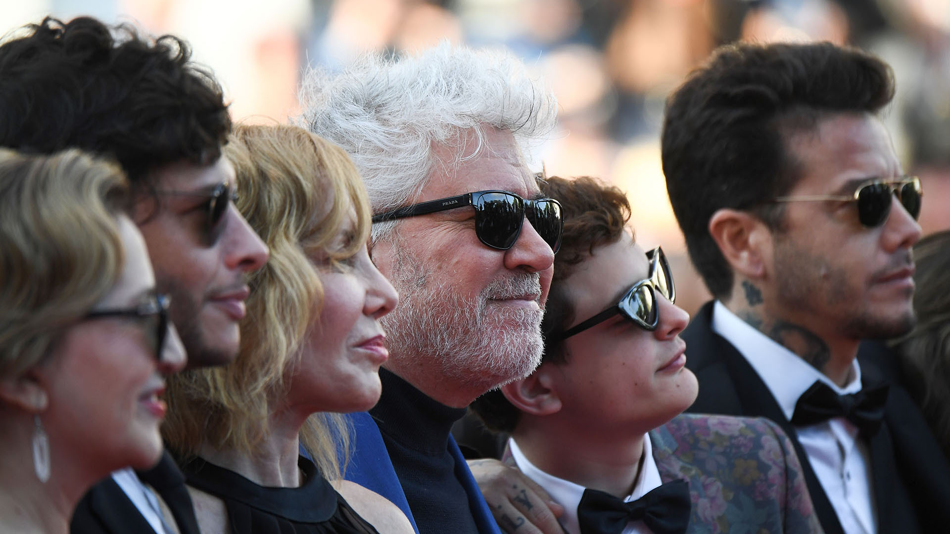 Mercedes Morán, Luis Ortega, Cecilia Roth, Pedro Almodóvar, Lorenzo Ferro y Sebastián Ortega (AFP)
