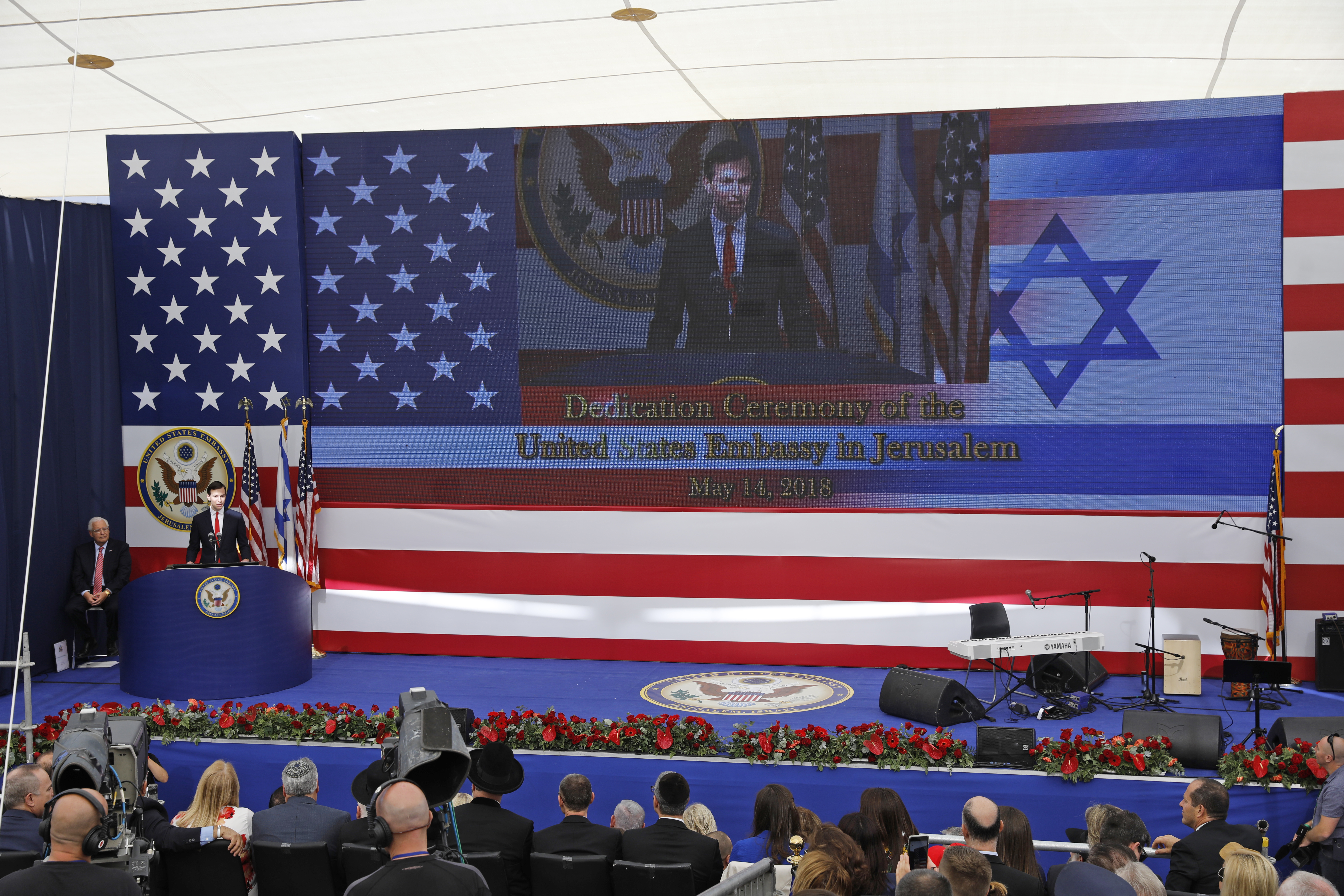 El yerno y asesor del presidente Donald trump, Jared Kushner, durante la ceremonia (AFP)