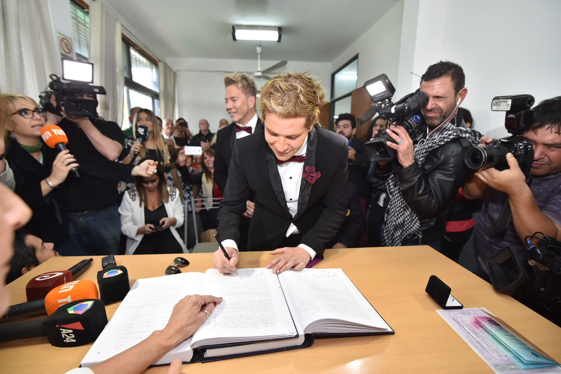 A la ceremonia no asistieron familiares de ninguno de los novios