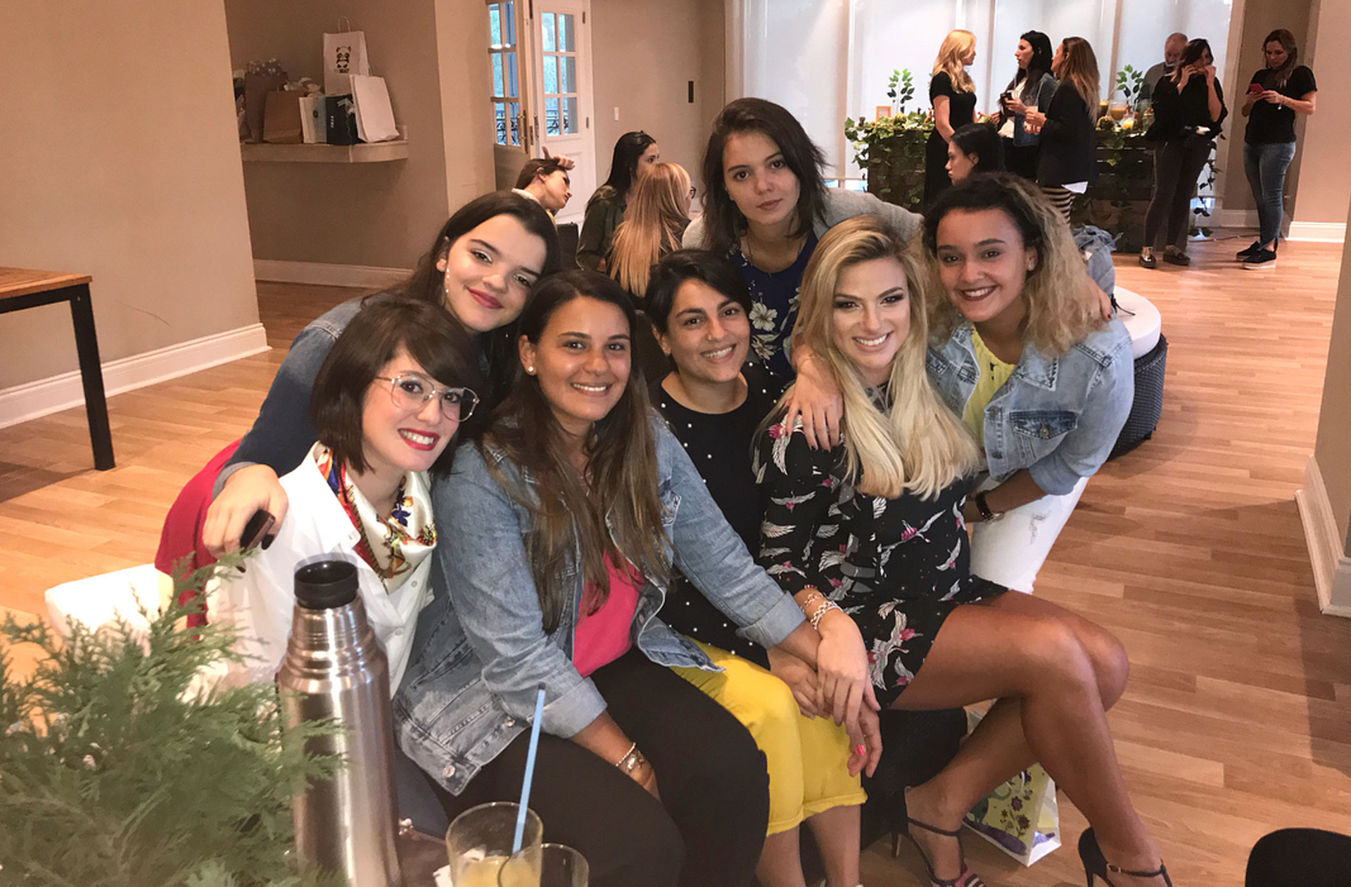 Tías y primas dijeron “presente”. (Foto: Instagram)