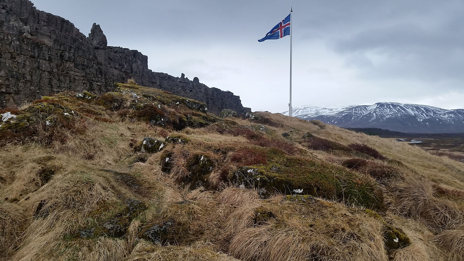 Thingvellir, área histórica donde se reunió el primer parlamento islandés en el año 930