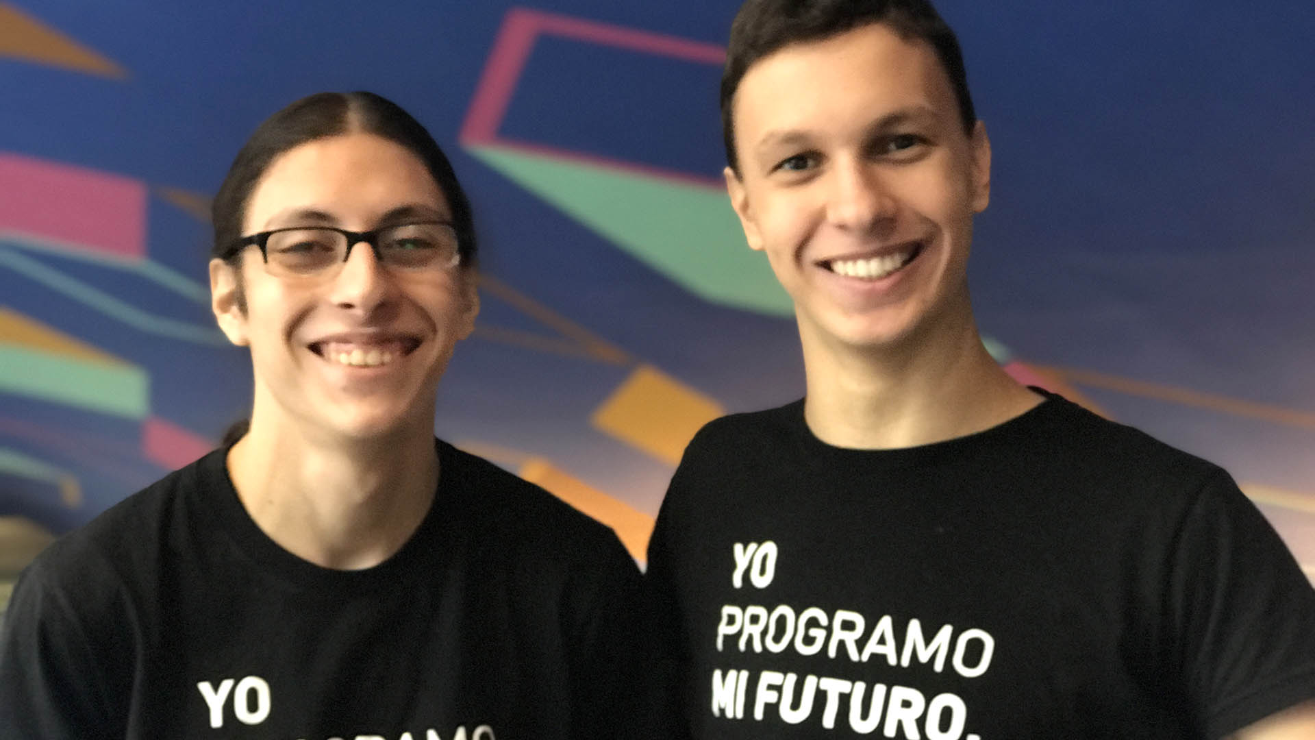 Iván Peran y Marcos Blazevac, dos de los creadores de PachaBot