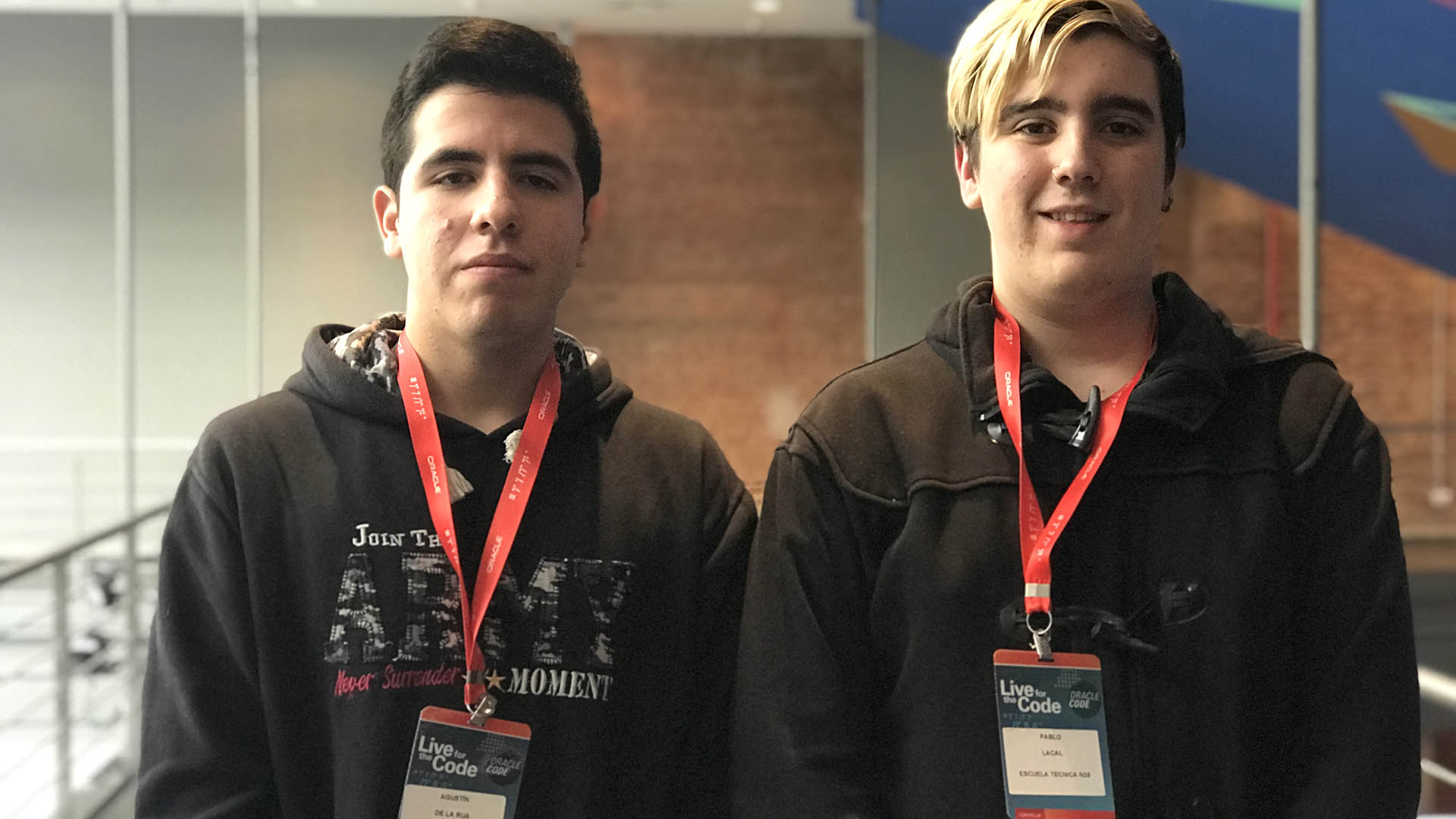 Agustín de la Rua y Pablo Lacal, desarrollaron Edu Sex Bot junto a sus compañeros Mariano Maidana, Leonardo Corrales, Tomás Ramírez Cordero y Ramiro Mendoza.