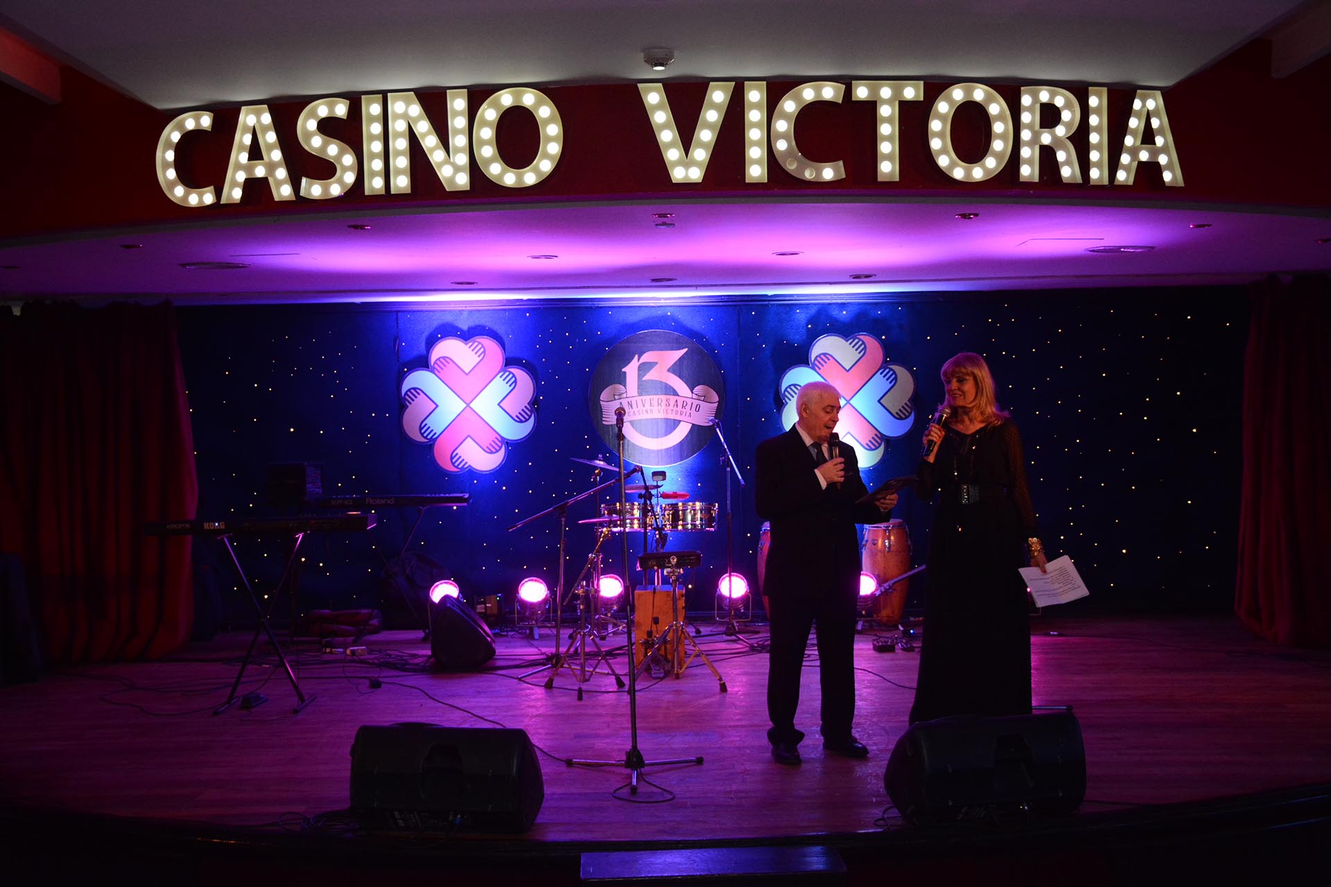 Teté Coustarot en la gala del Casino Victoria
