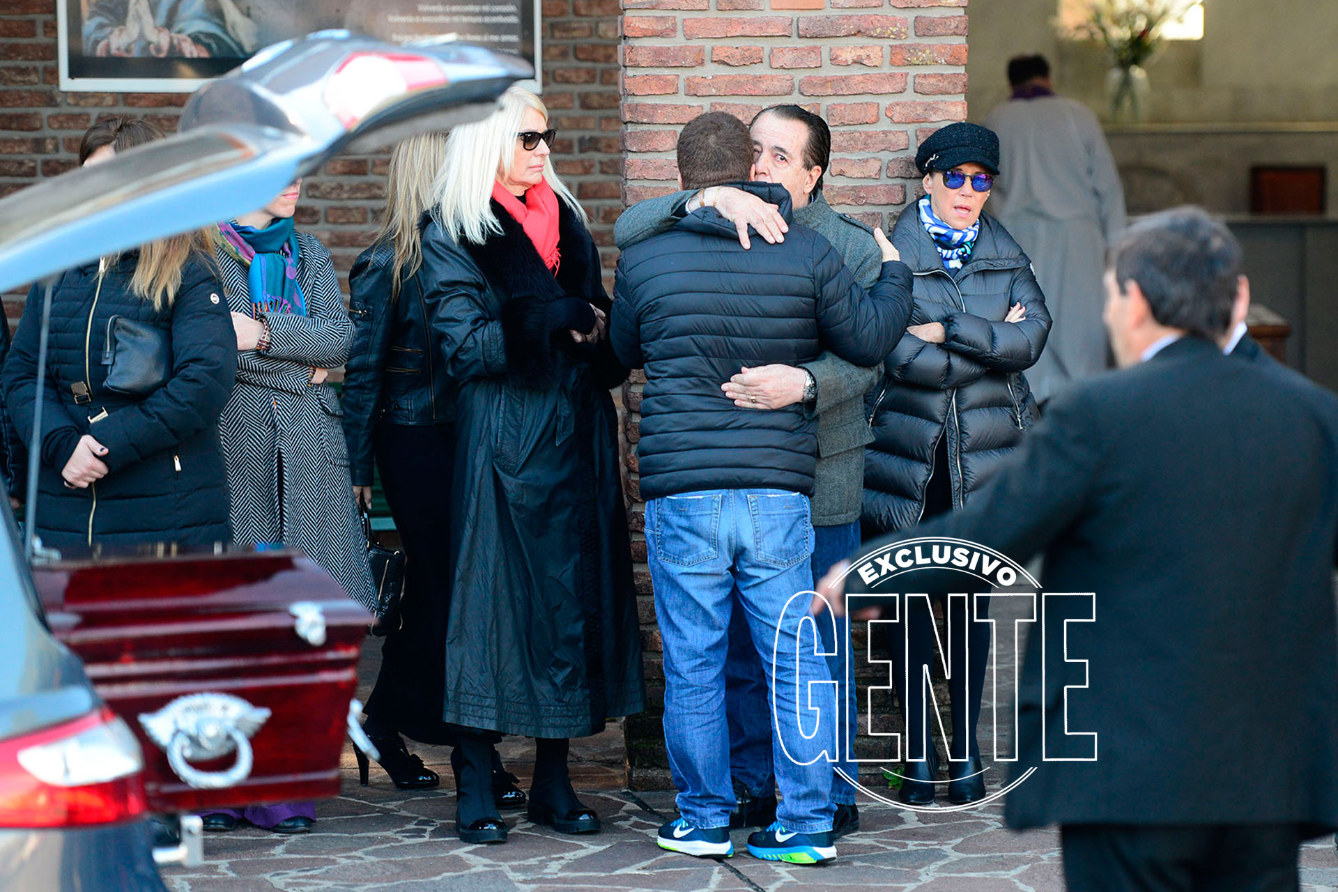 Dolor en el último adiós a Carlos Di Domenico en el cementerio de la Chacarita