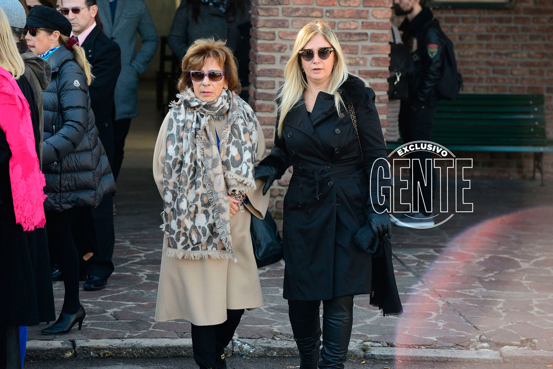 Mirtha Legrand, Teté Coustarot, Graciela Borges, Ana Rusconi, Ana Molinari y Susana Giménez fueron algunas de las estrellas que lucieron sus inconfundibles creaciones confeccionadas con telas italianas, marroquíes y turcas