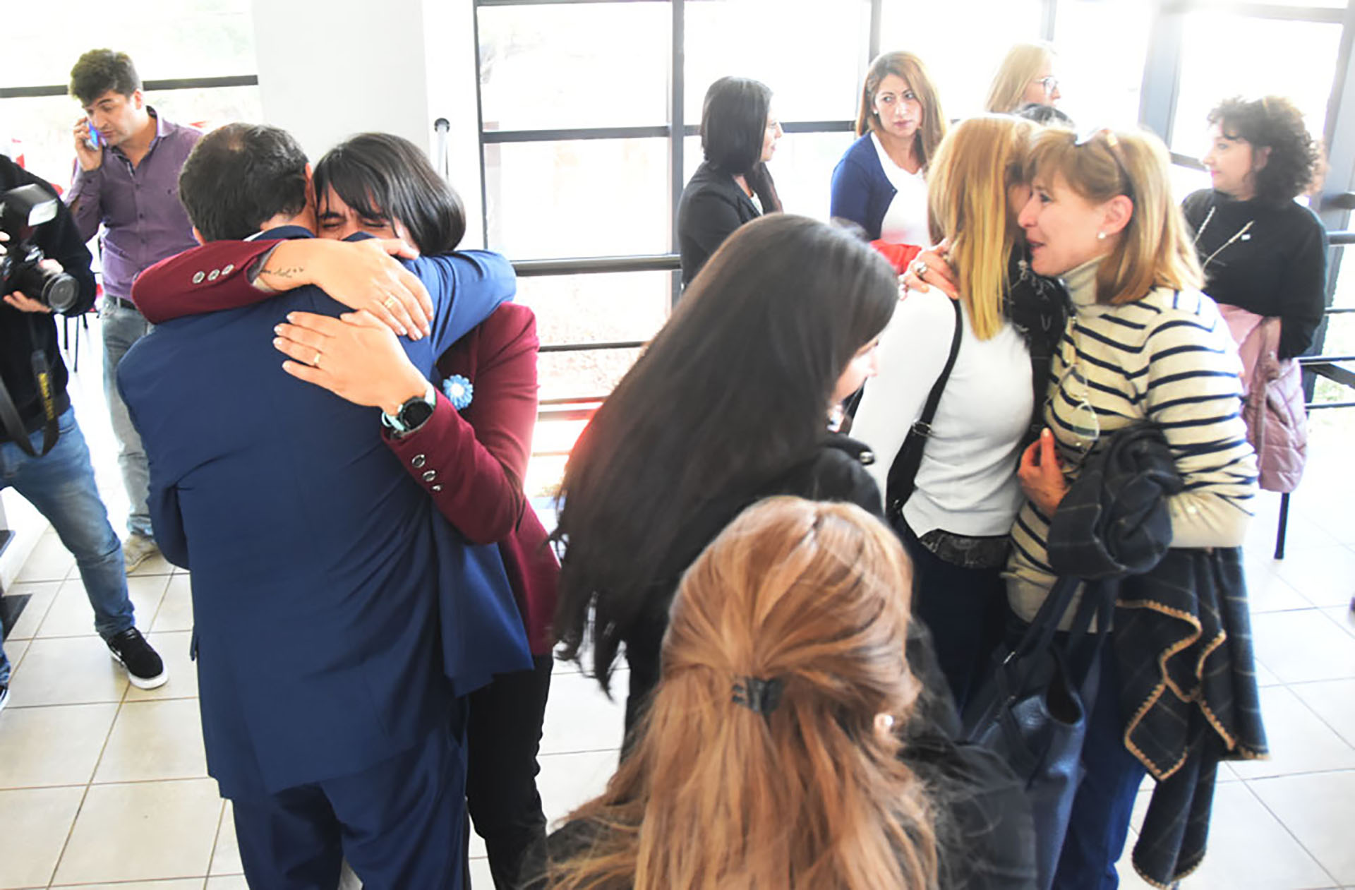 Los empleados del juzgado federal de Santa Rosa tras la condena el año pasado (Fotografía “El Diario de La Pampa”)